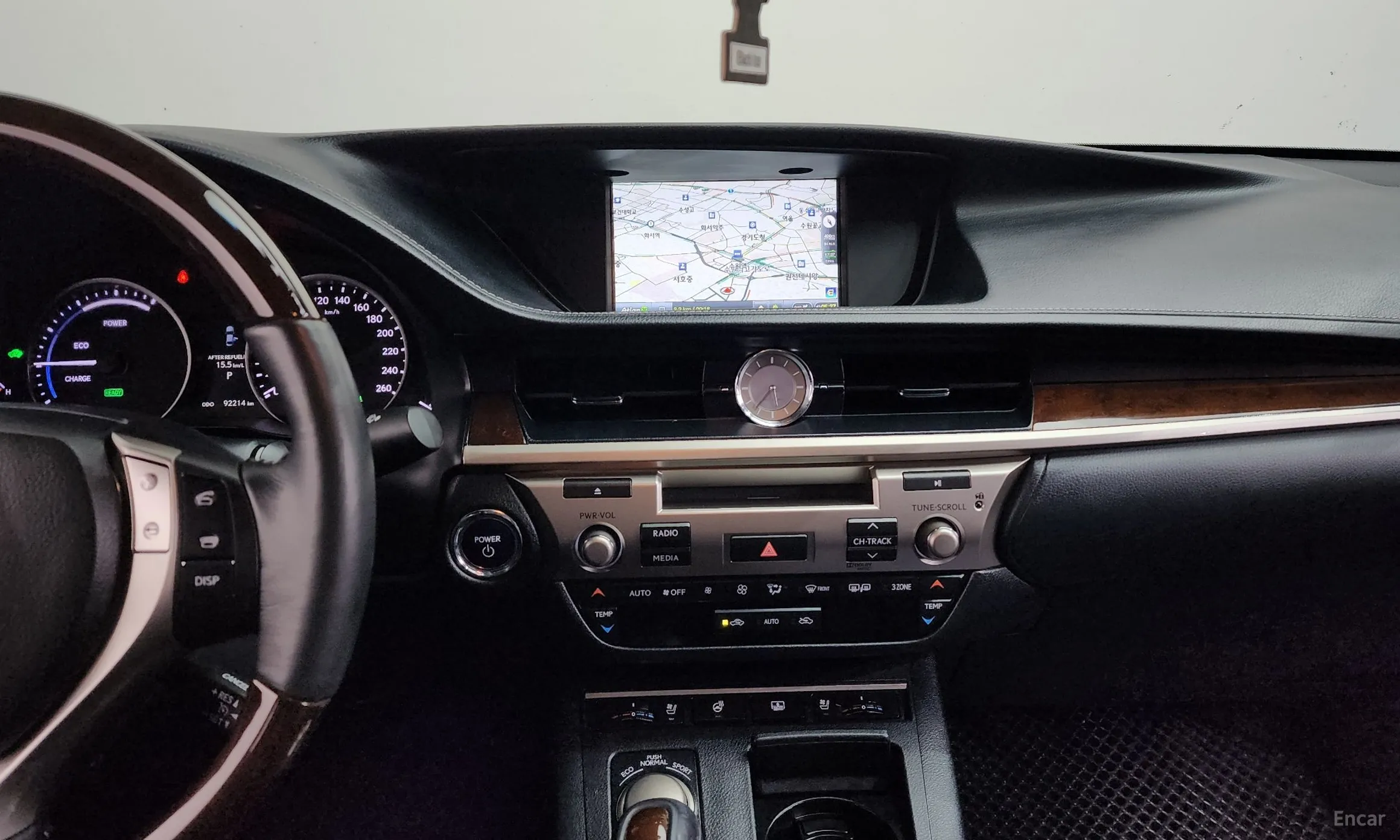 Lexus New ES300h превью 14