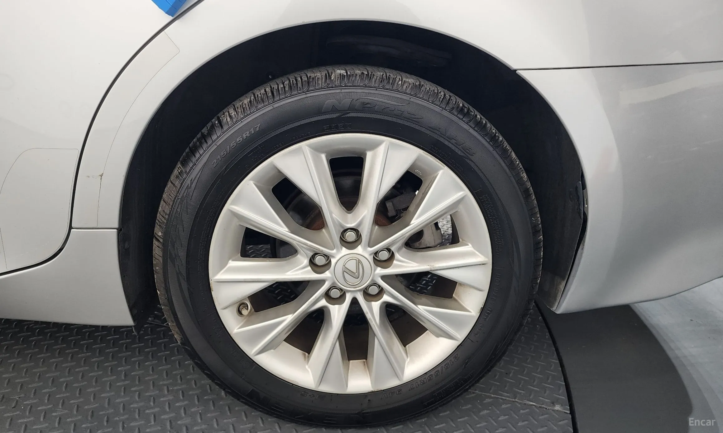 Lexus New ES300h превью 5