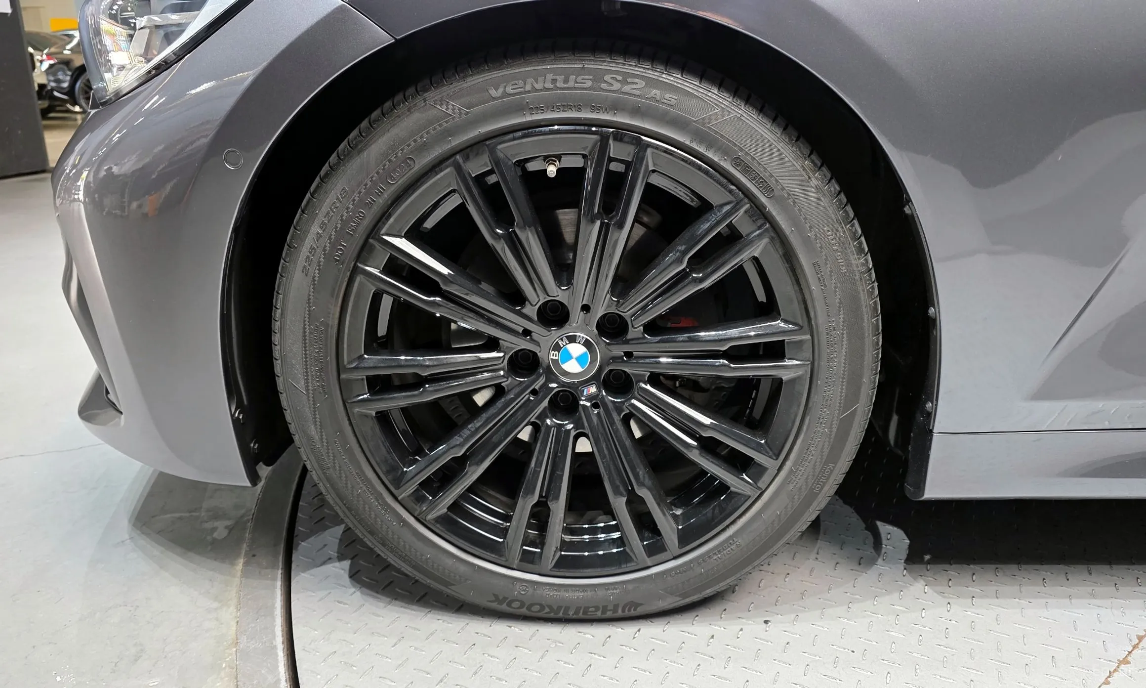 BMW 3 Series (G20) превью 5