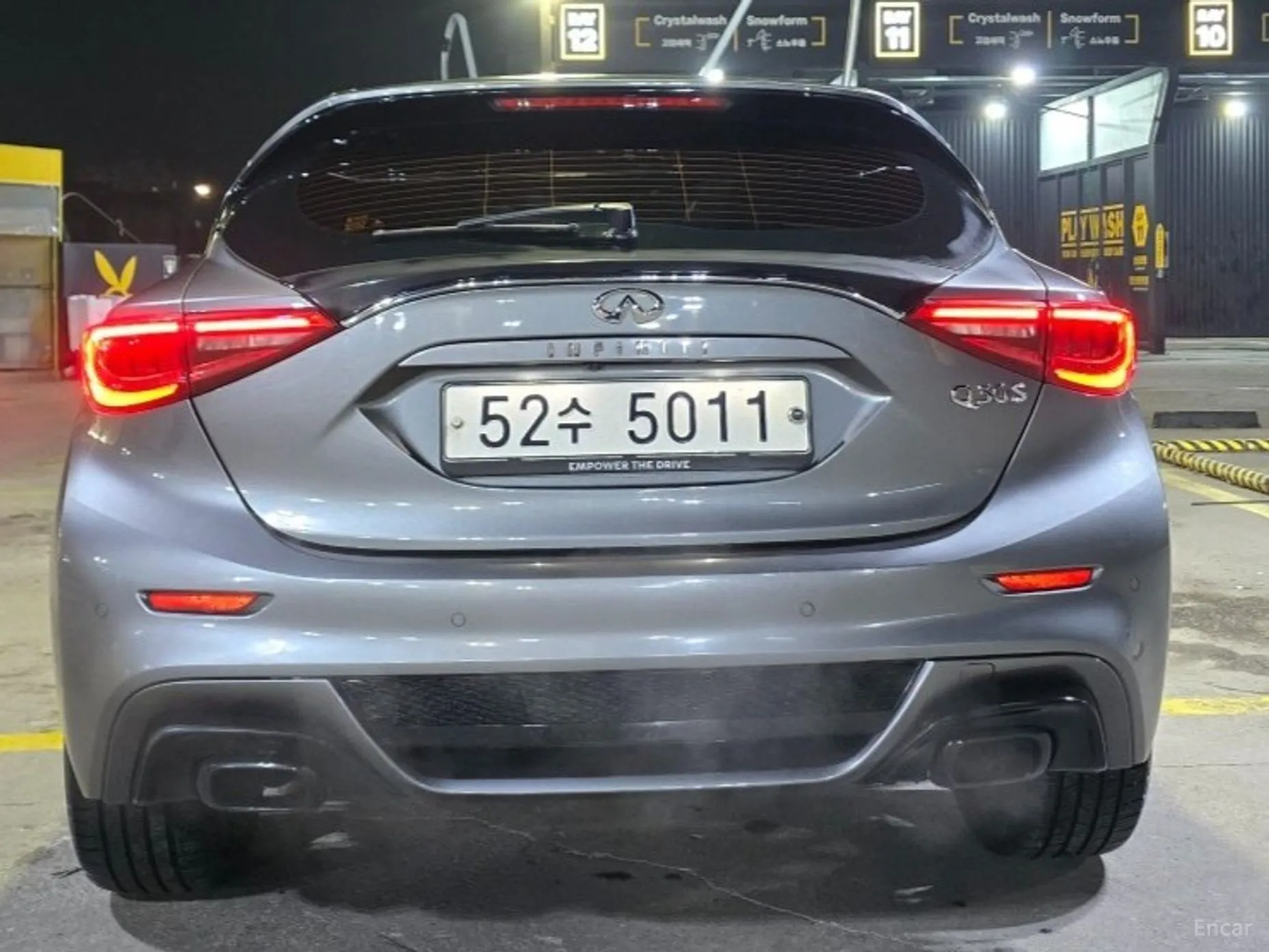 Infiniti Q30 превью 4