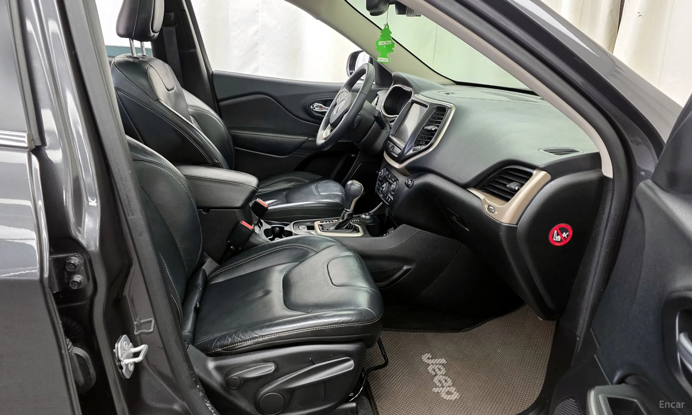Jeep Cherokee (KL) превью 11