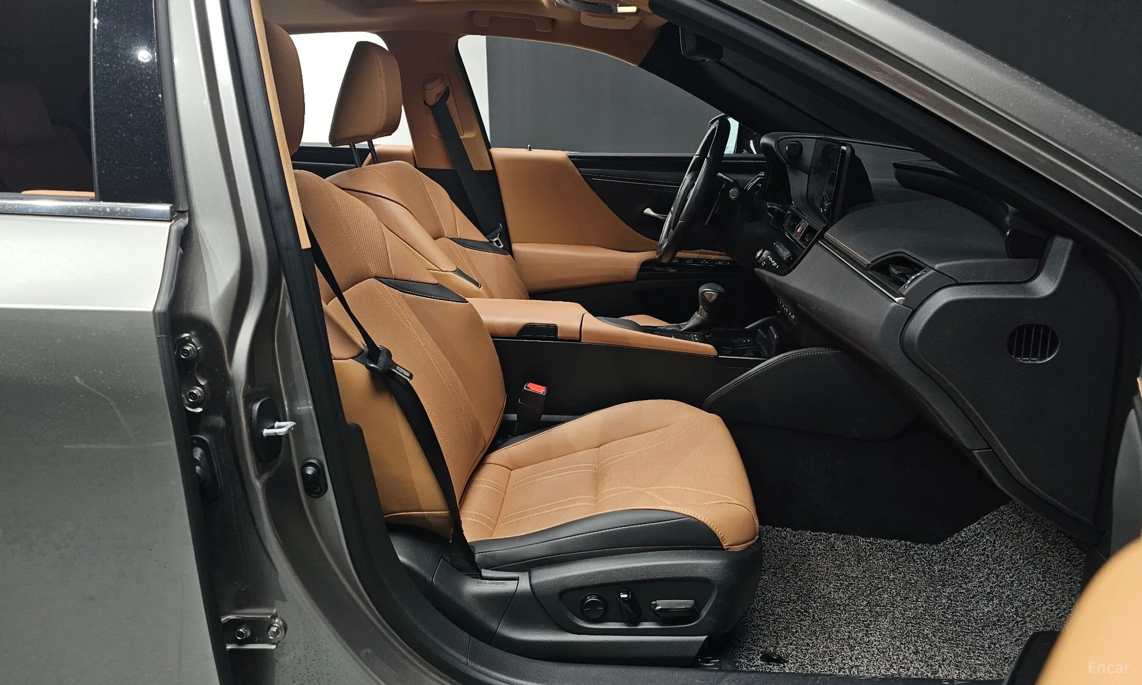 Lexus ES300h 7th Generation превью 10