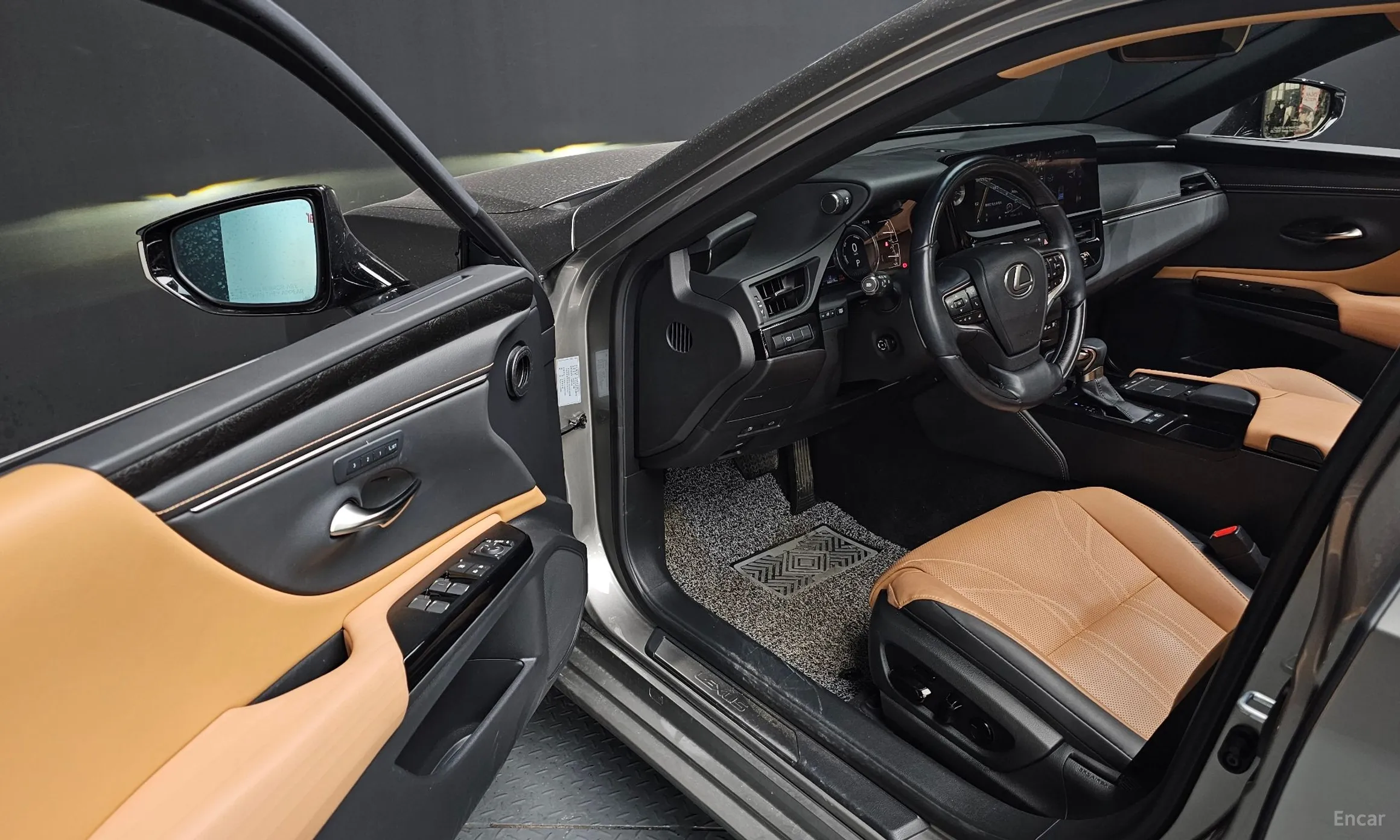 Lexus ES300h 7th Generation превью 11