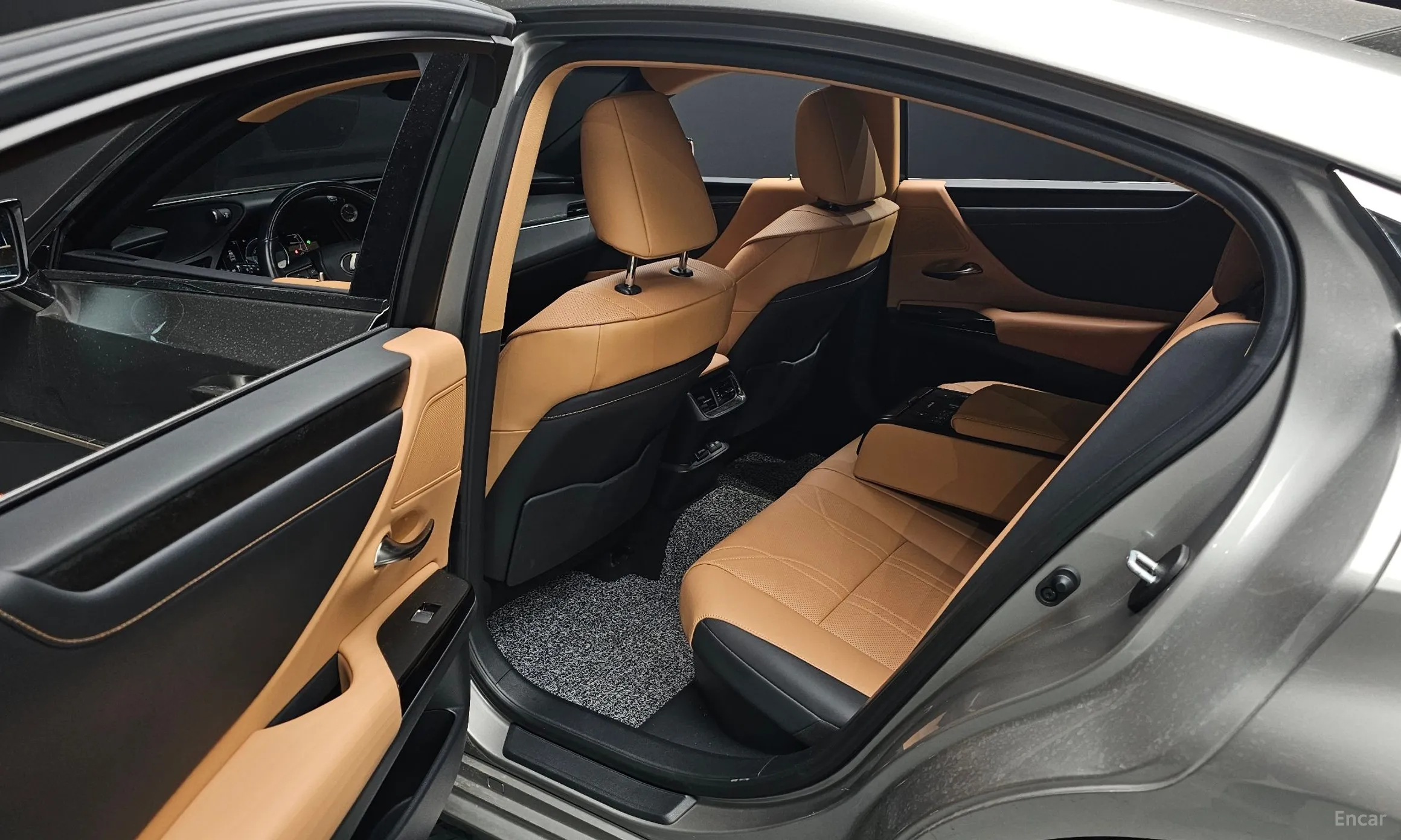 Lexus ES300h 7th Generation превью 12