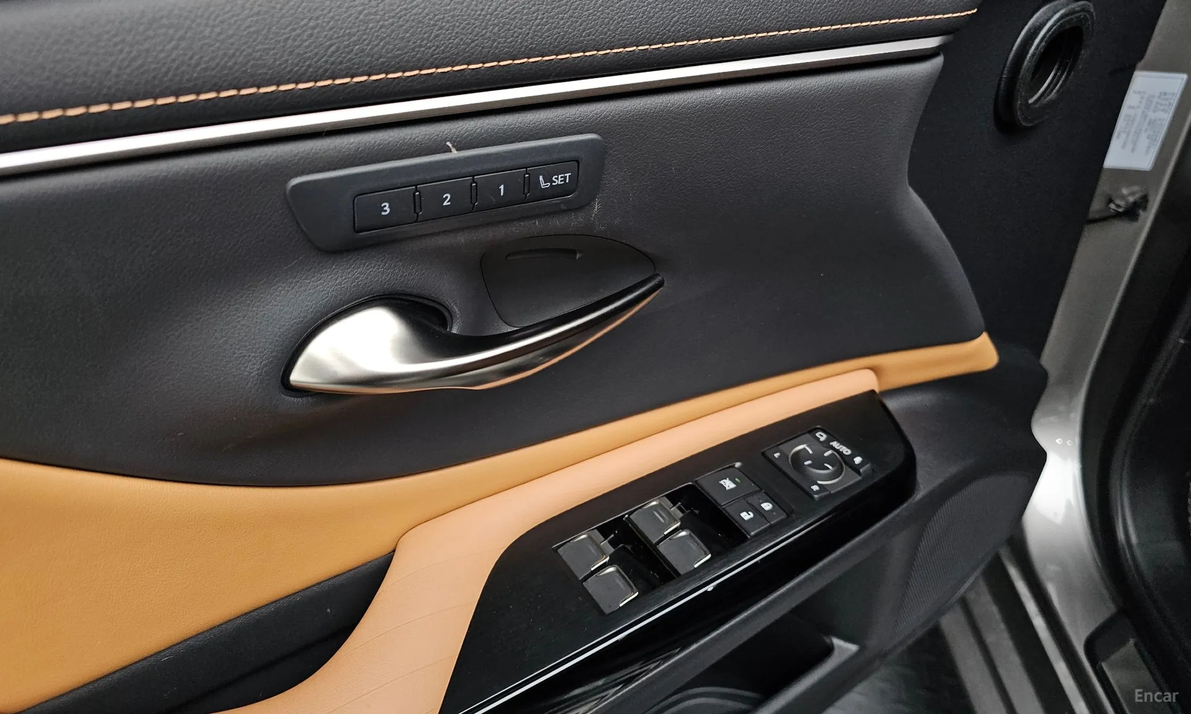Lexus ES300h 7th Generation превью 17