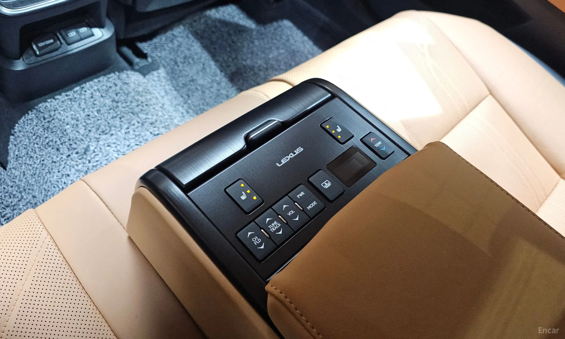 Lexus ES300h 7th Generation превью 18