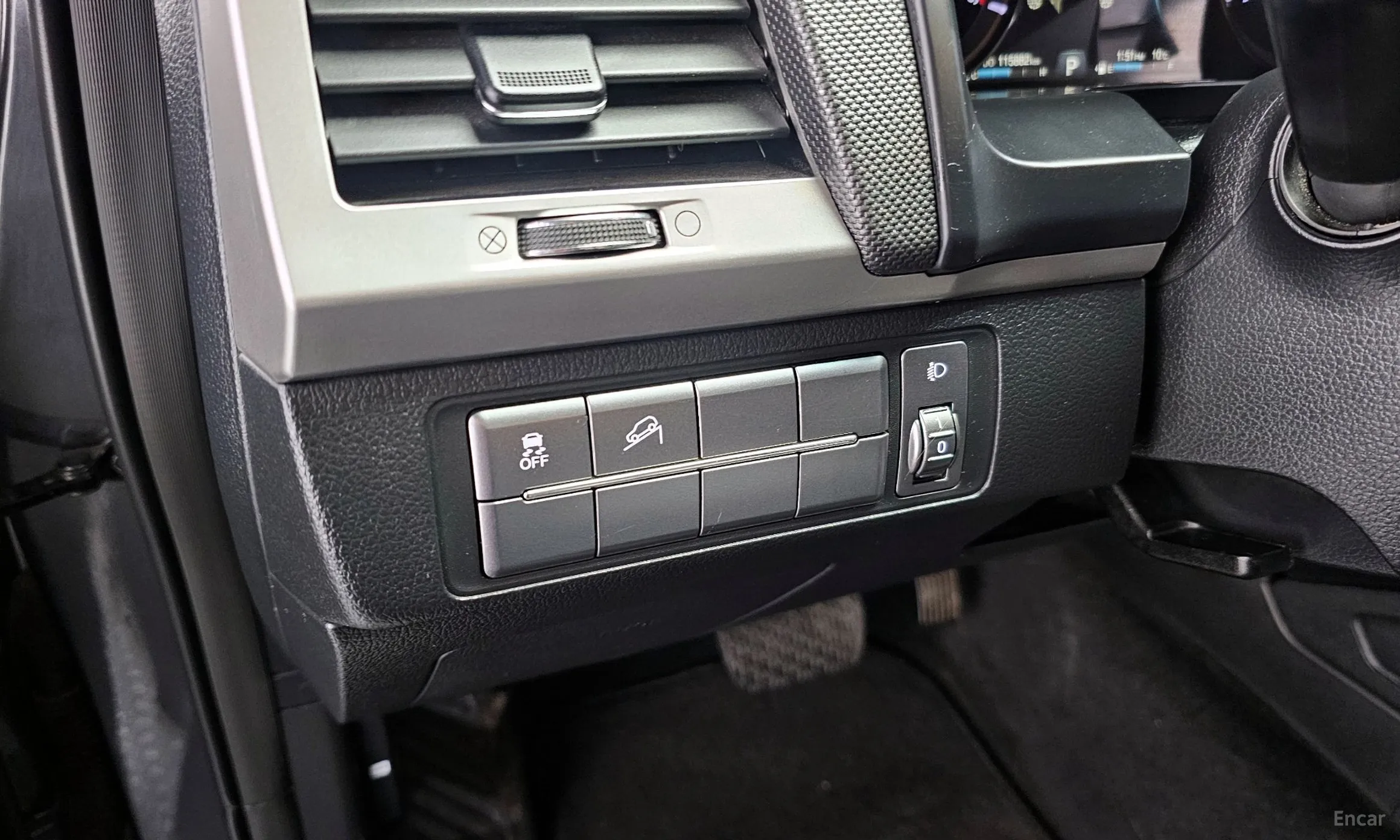KG Mobility (SsangYong) Rexton Sports превью 16