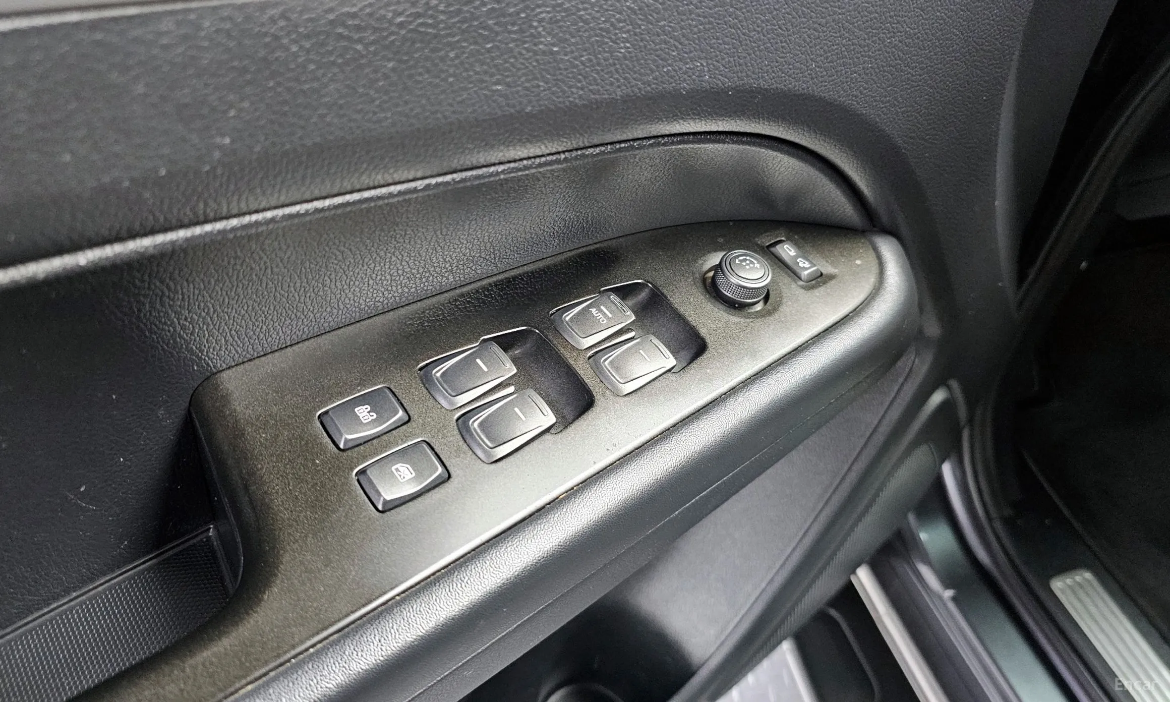 KG Mobility (SsangYong) Rexton Sports превью 17