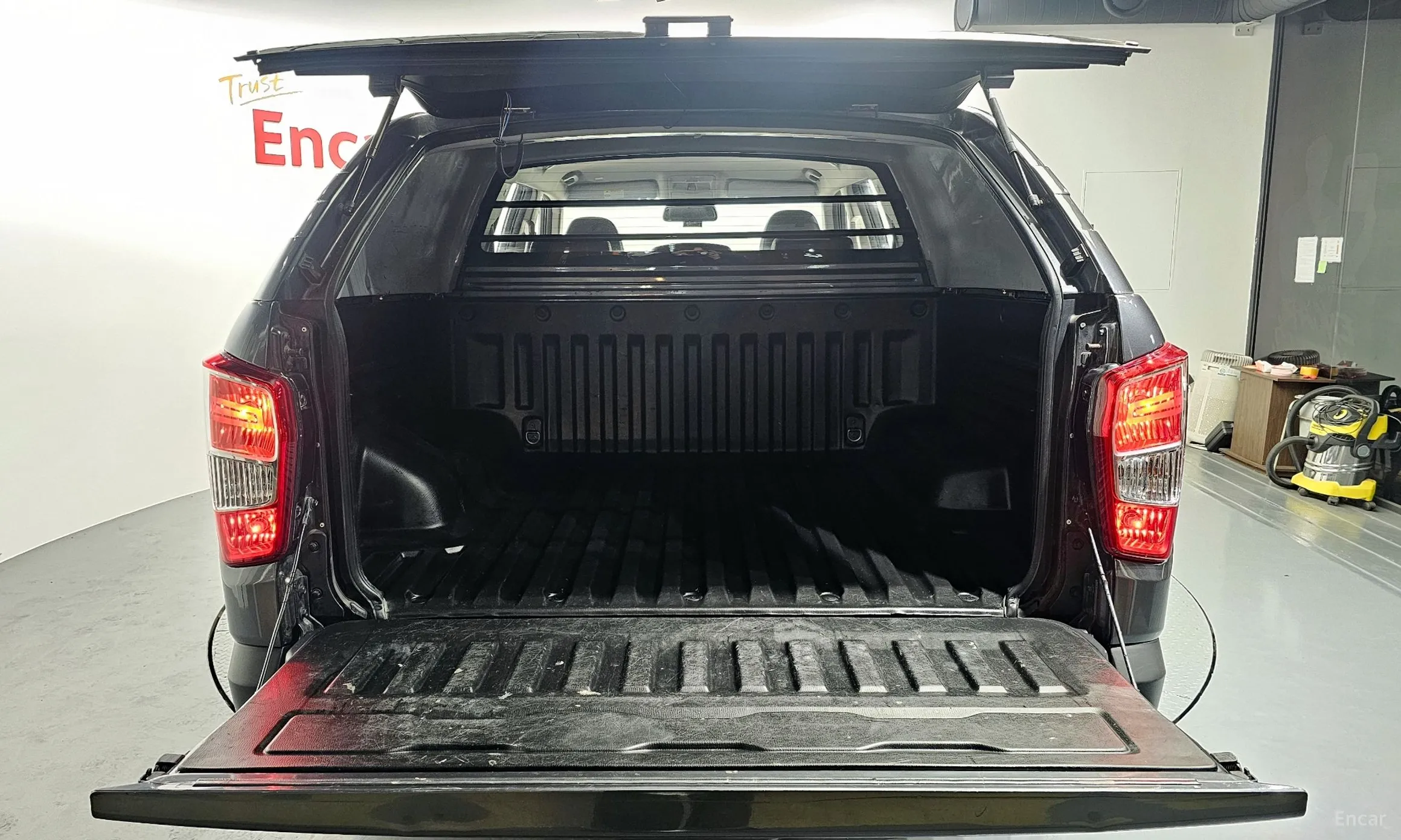 KG Mobility (SsangYong) Rexton Sports превью 20