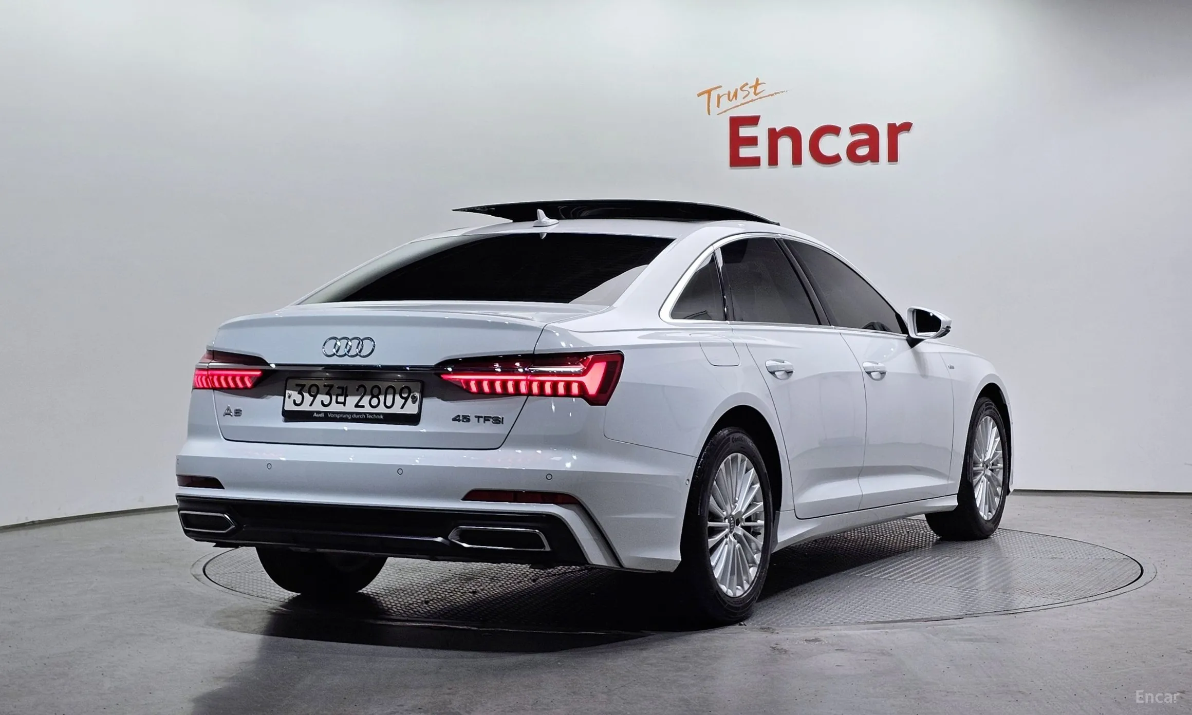 Audi A6 (C8)