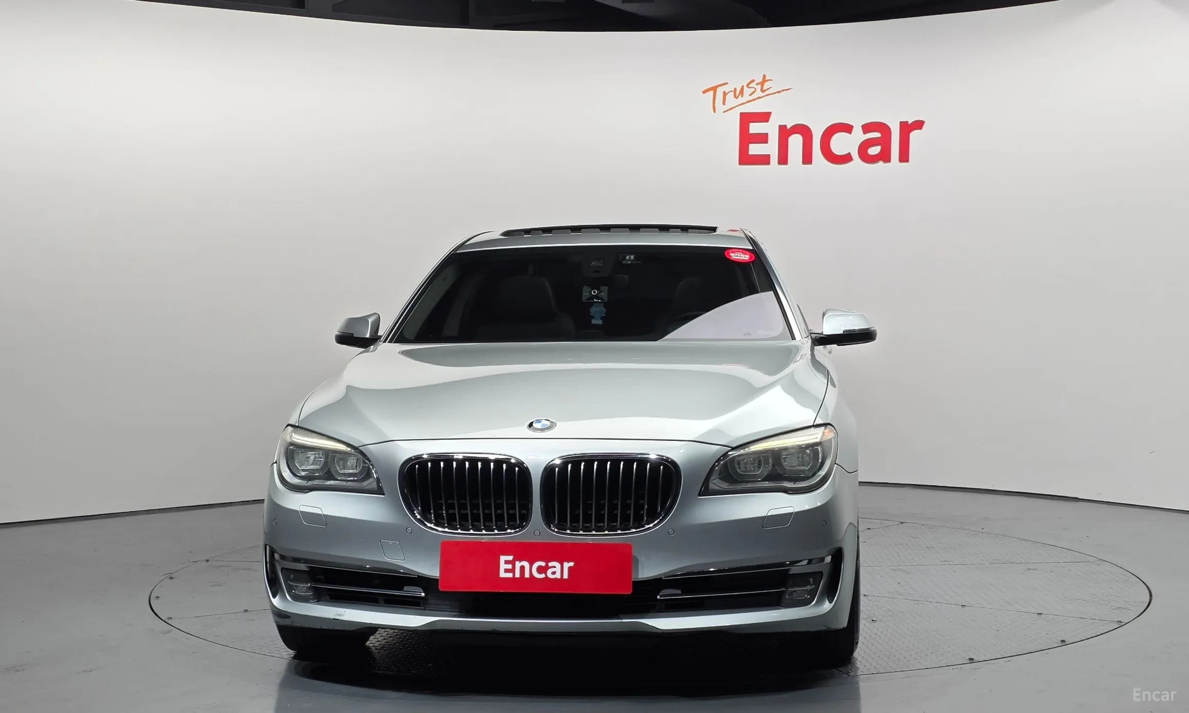 BMW 7 Series (F01) превью 3