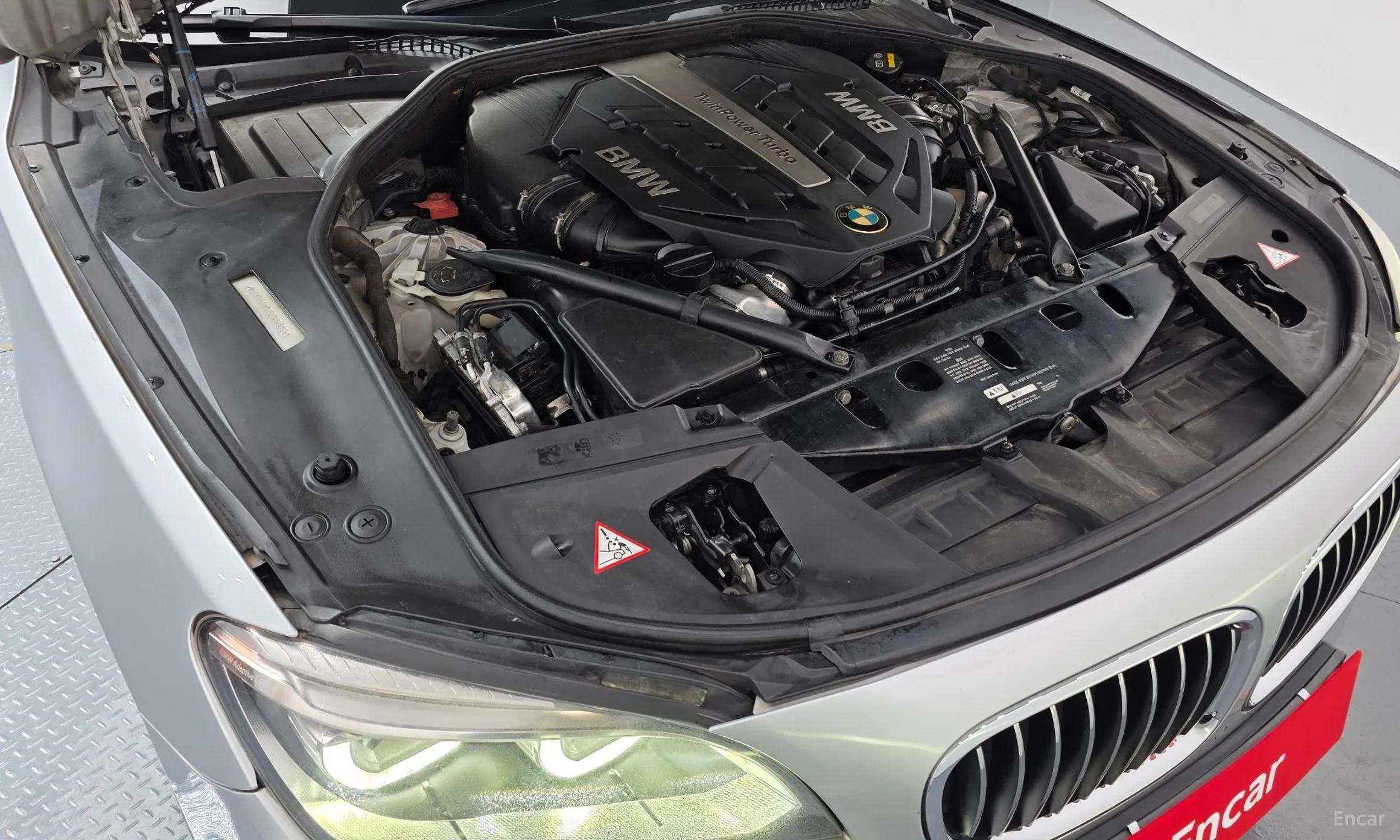 BMW 7 Series (F01) превью 6