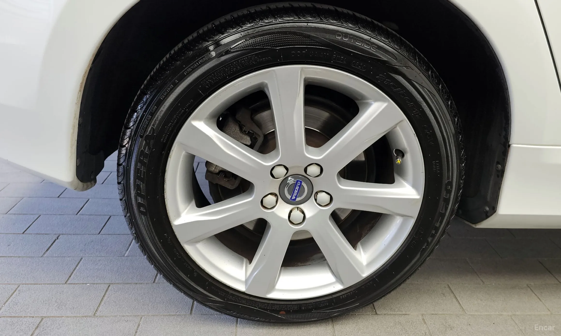 Volvo S60 превью 5