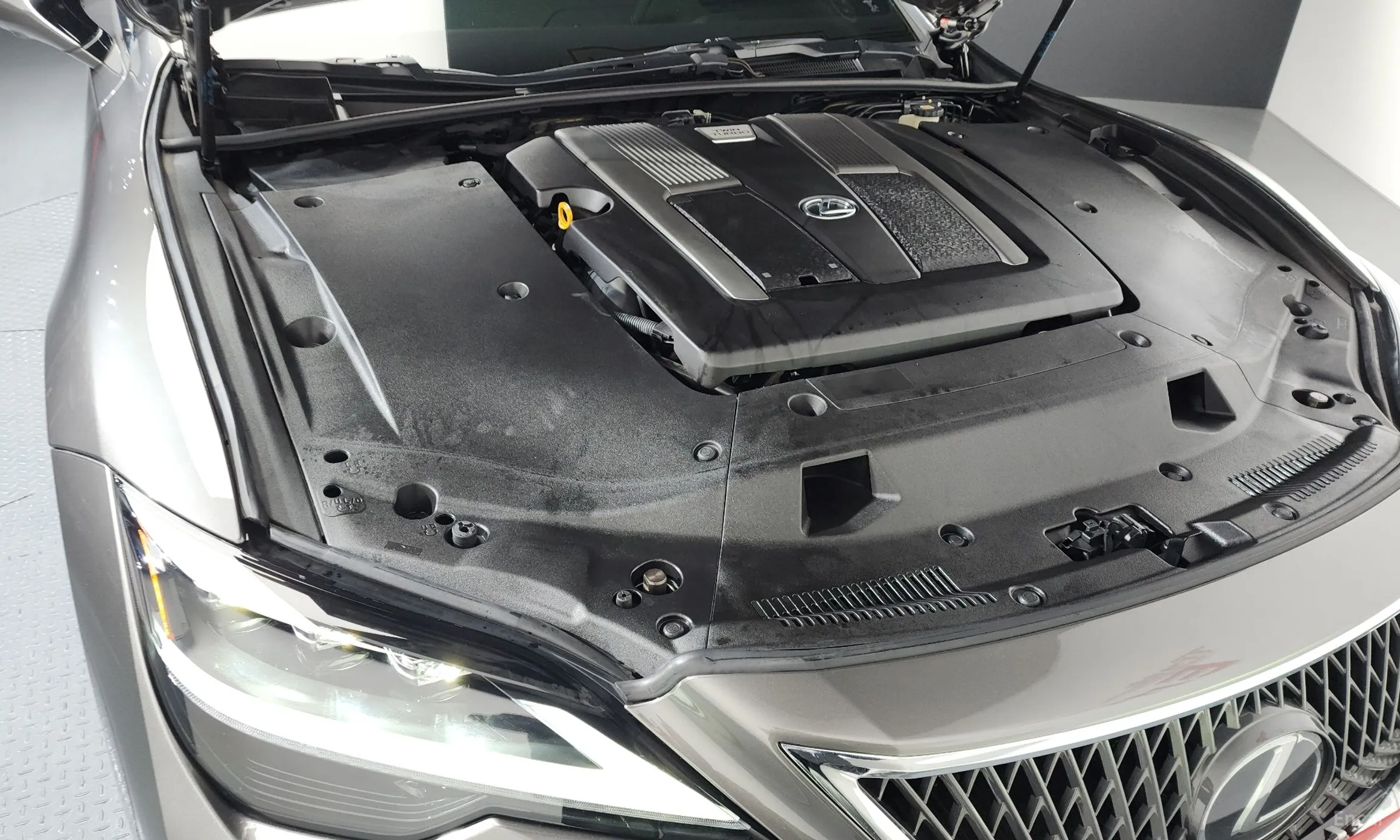 Lexus LS500 5th Generation превью 6