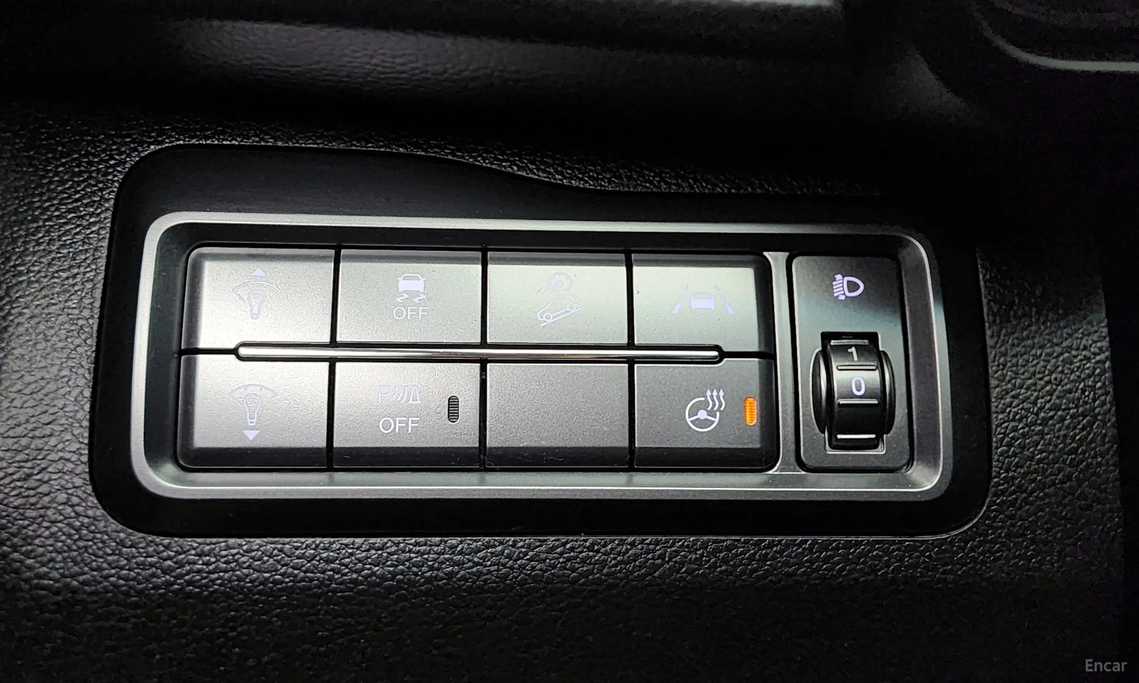 KG Mobility (SsangYong) Berry New Tivoli превью 10