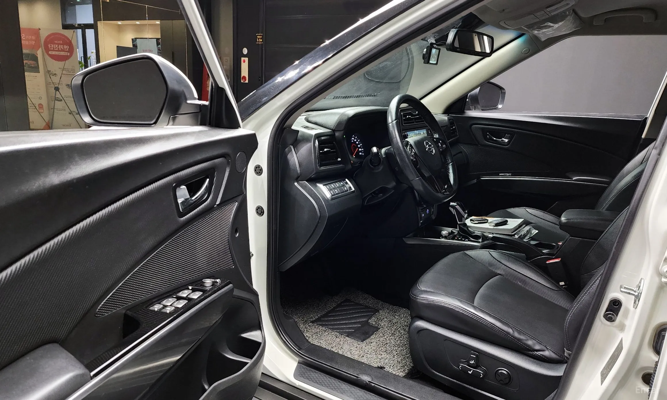 KG Mobility (SsangYong) Berry New Tivoli превью 12