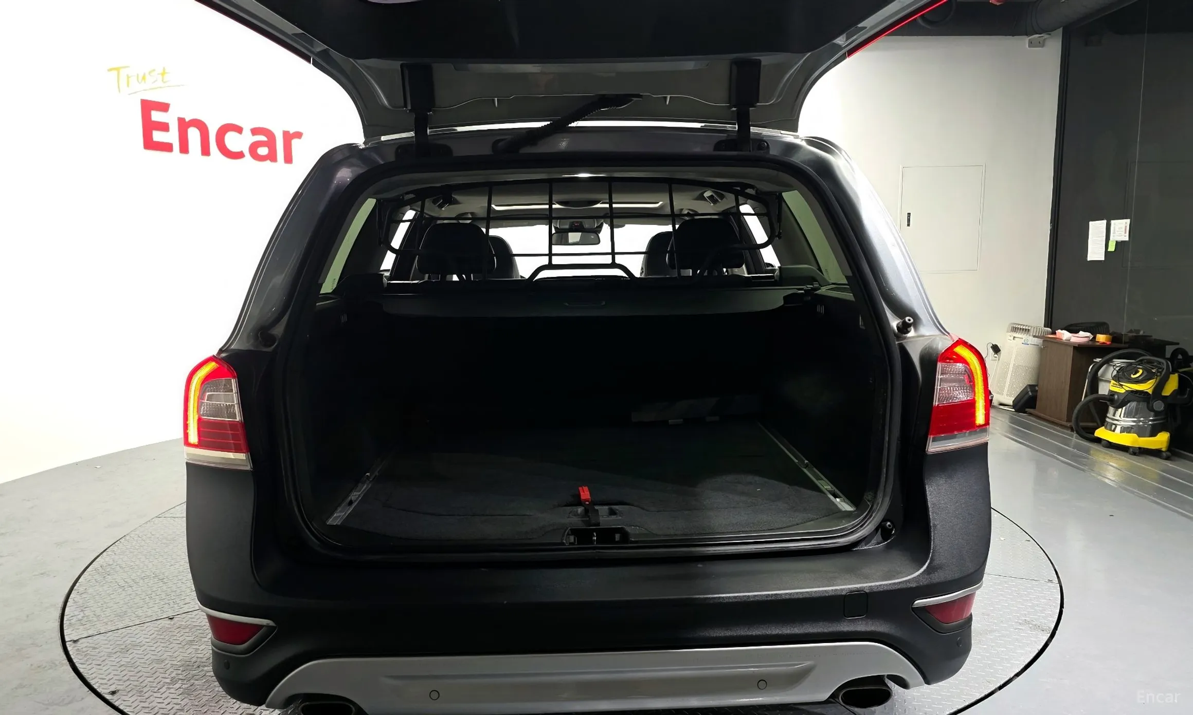 Volvo XC70 превью 20