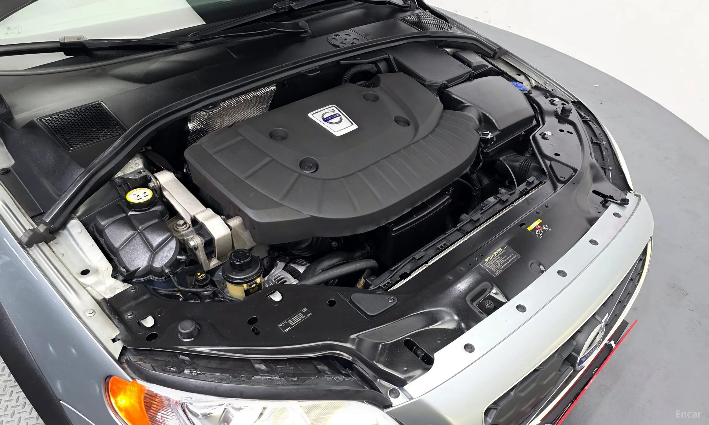 Volvo XC70 превью 6