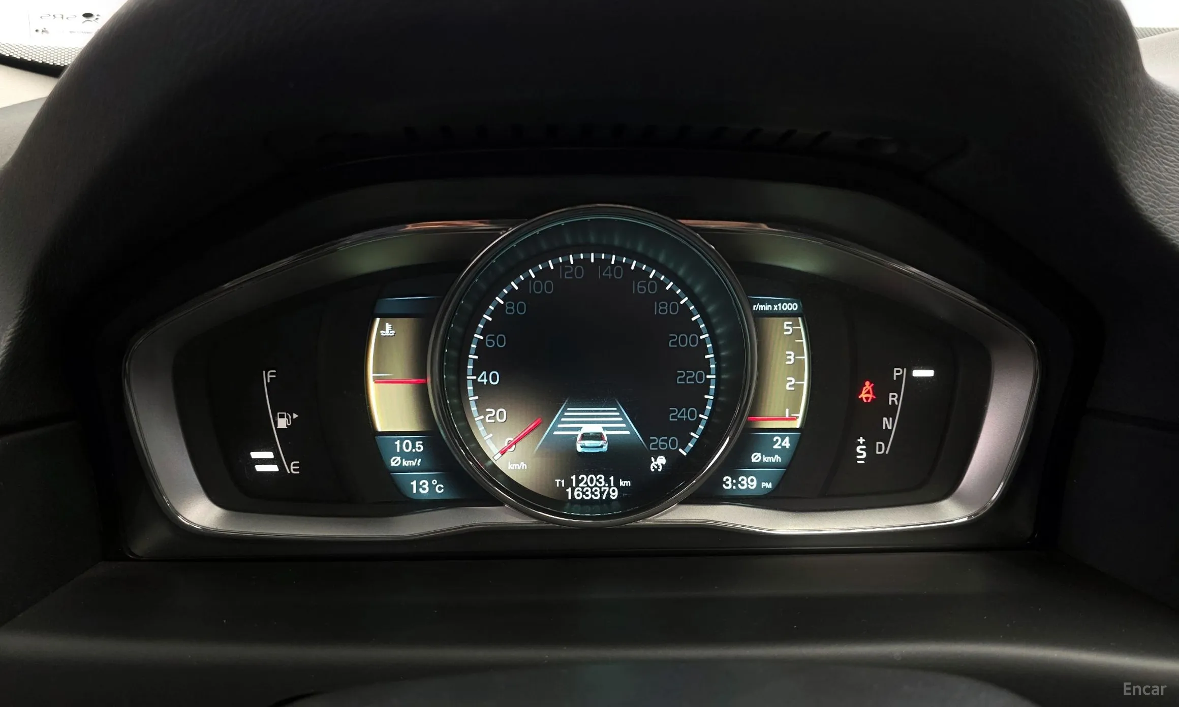 Volvo XC70 превью 8