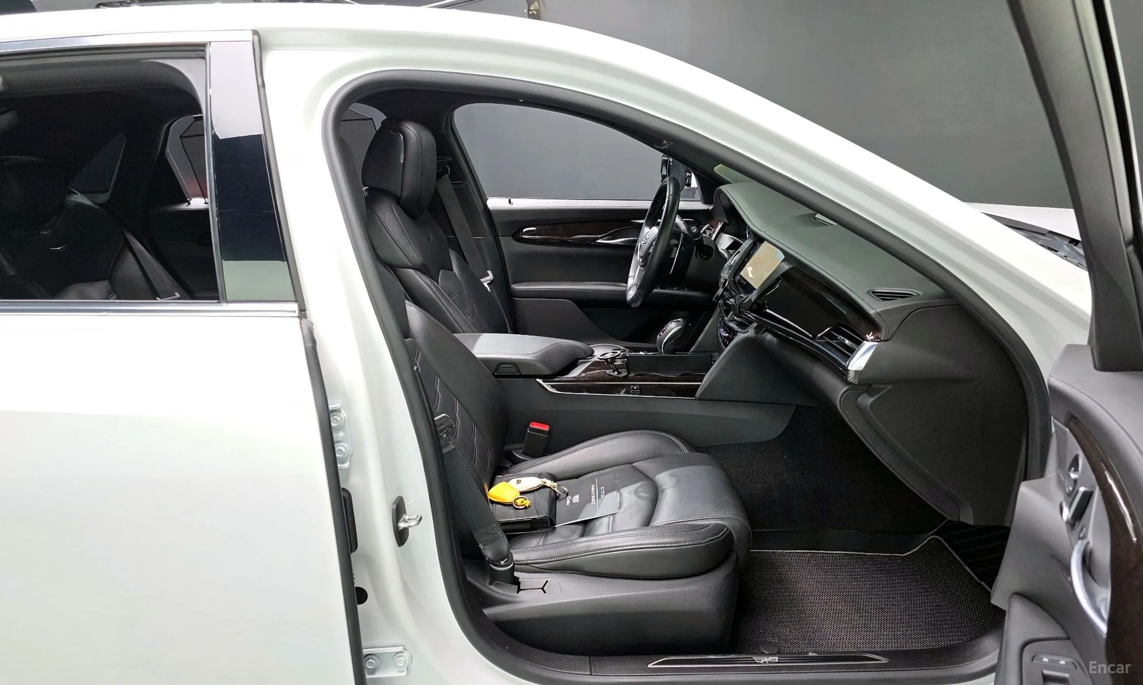 Cadillac CT6 превью 10