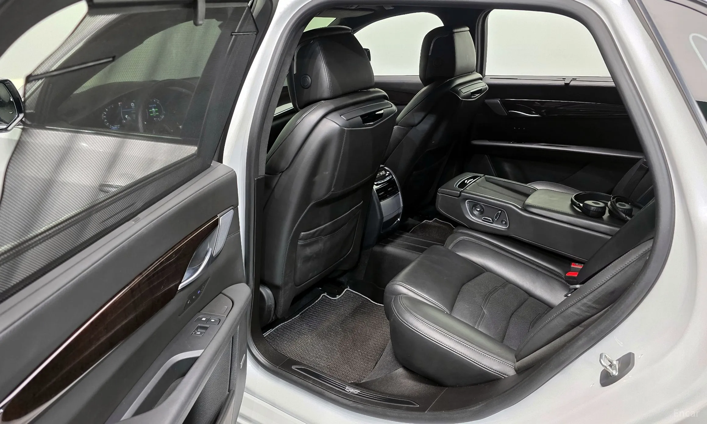 Cadillac CT6 превью 12