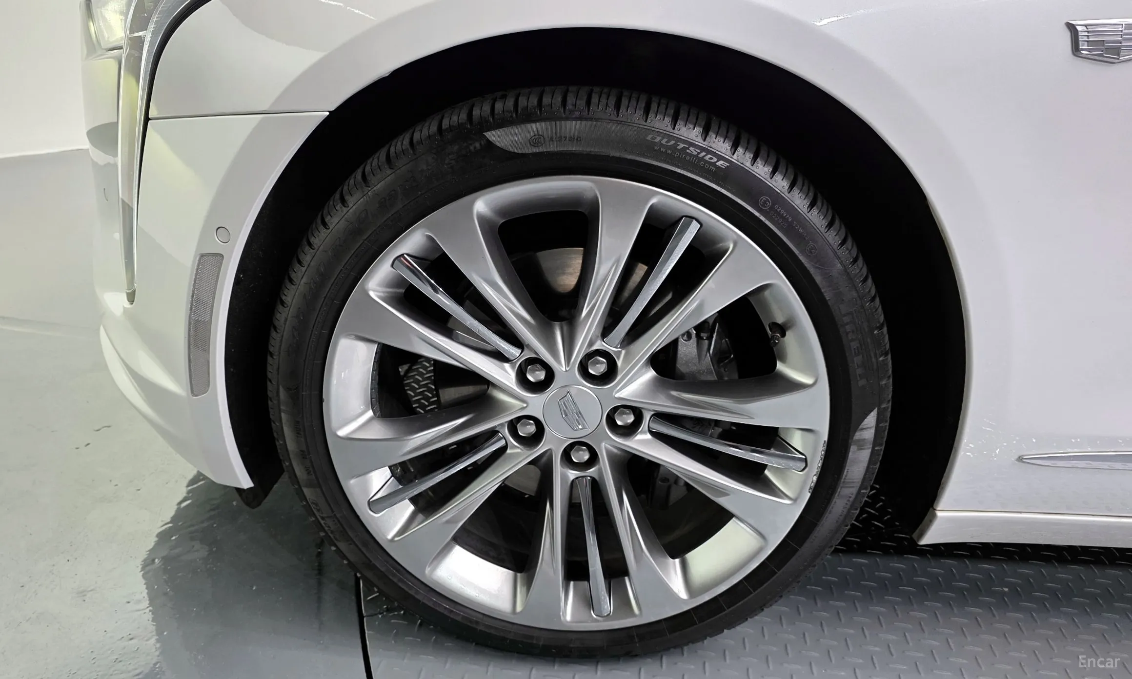 Cadillac CT6 превью 5