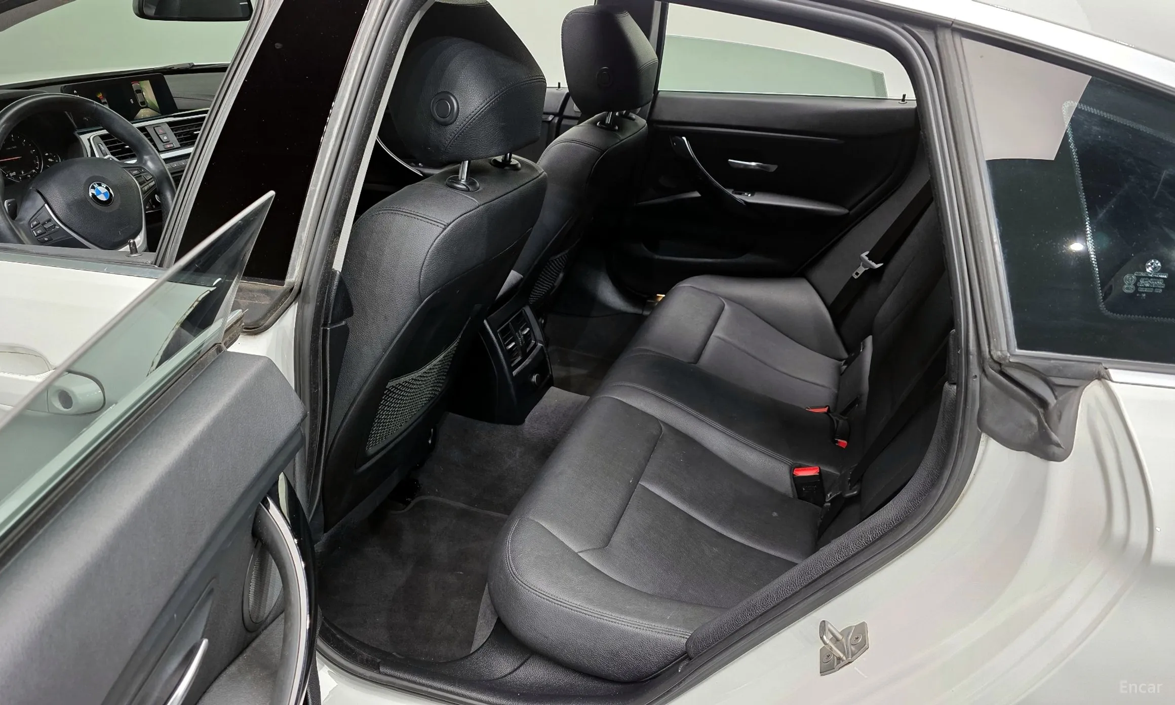 BMW Series 4 (F32) превью 12