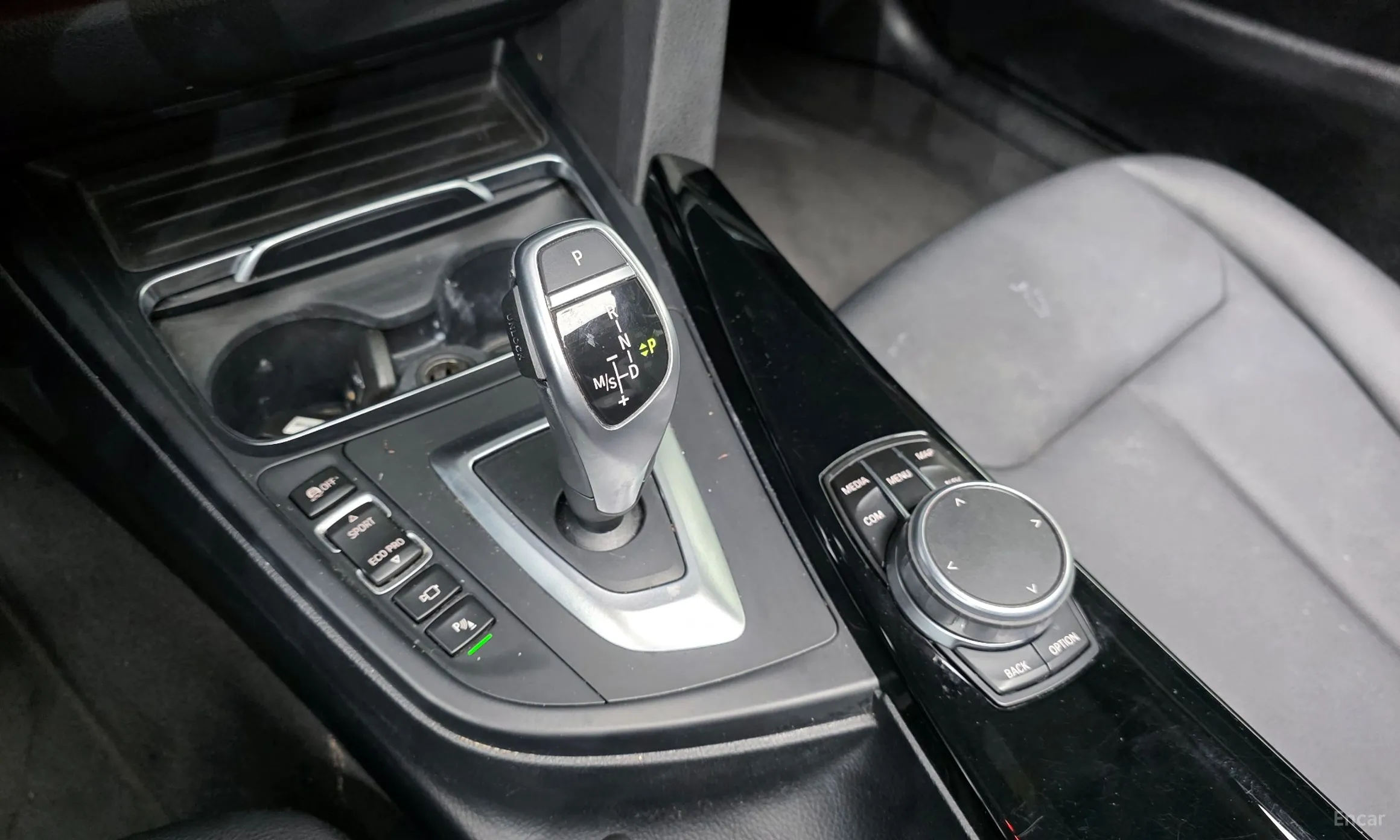 BMW Series 4 (F32) превью 9