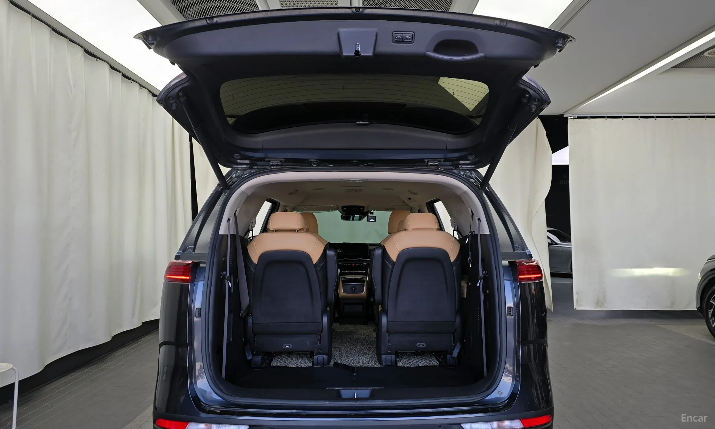 Kia Carnival Gen 4 превью 20