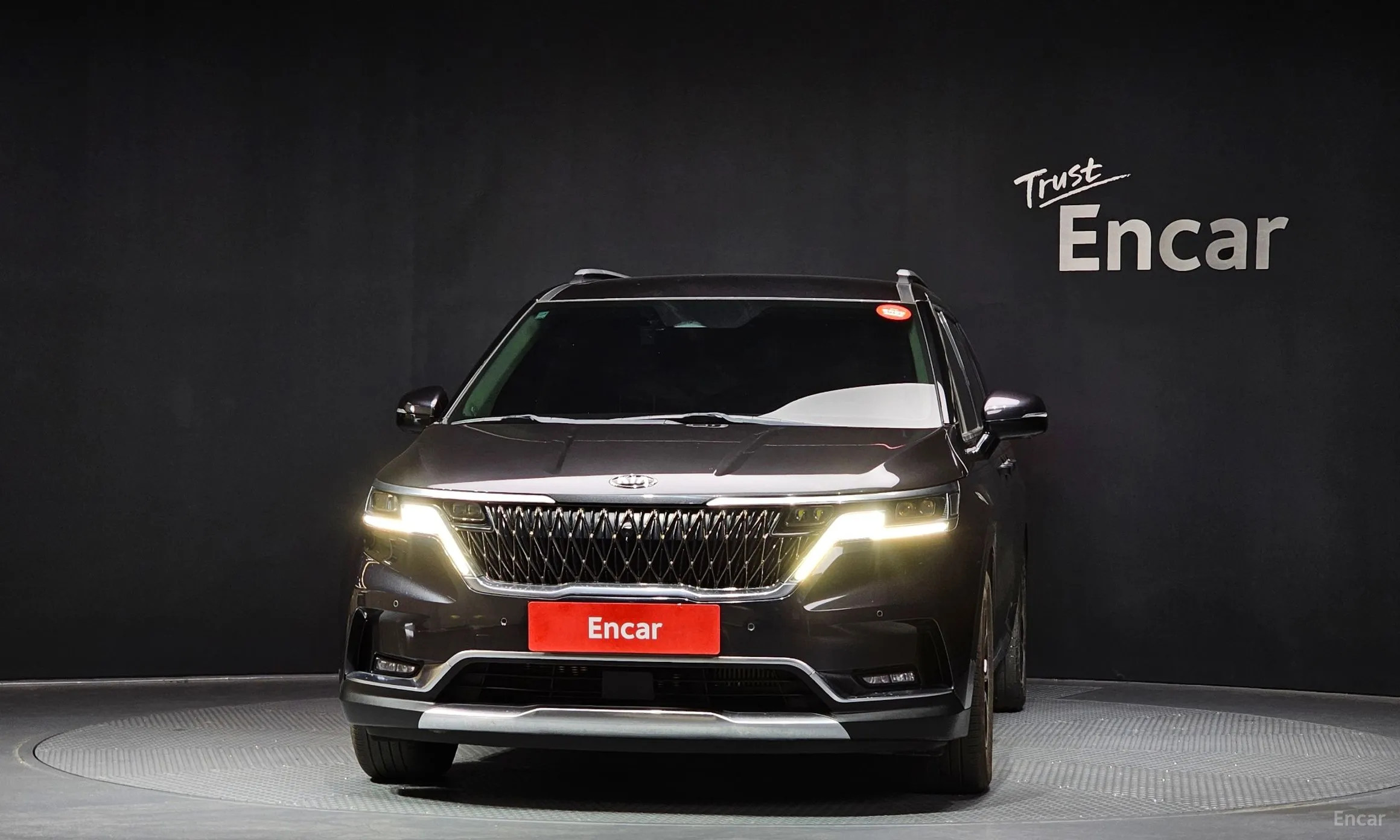 Kia Carnival Gen 4 превью 3