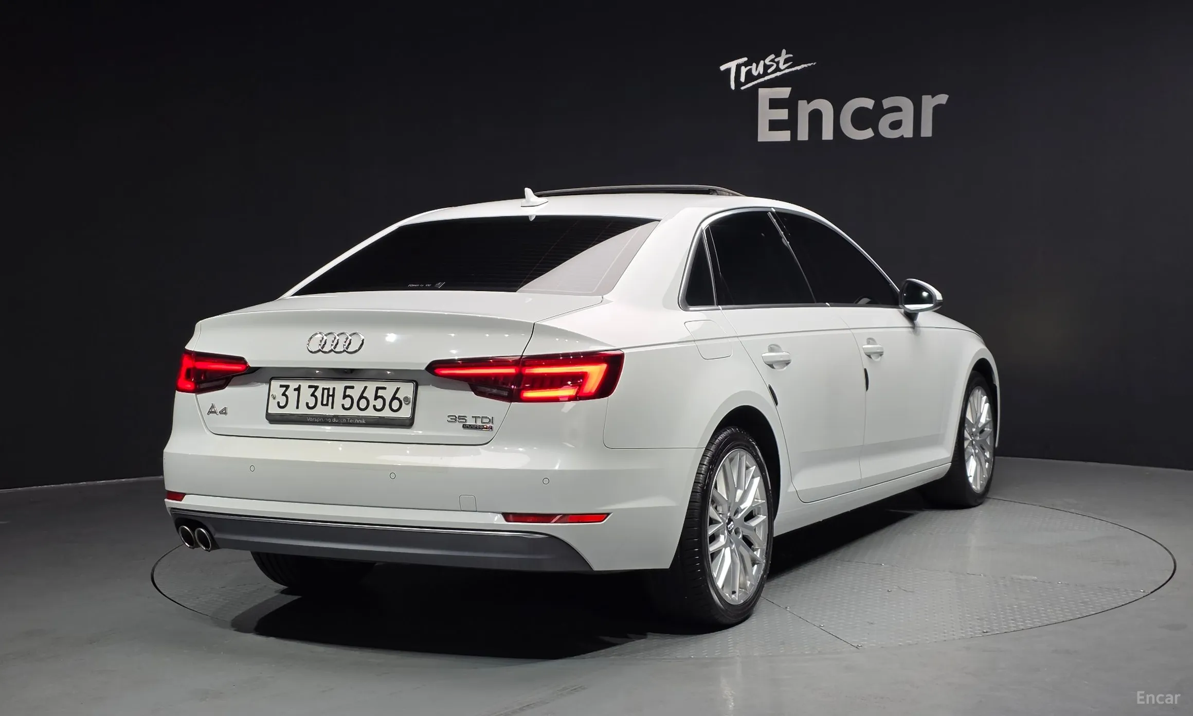 Audi A4 (B9)