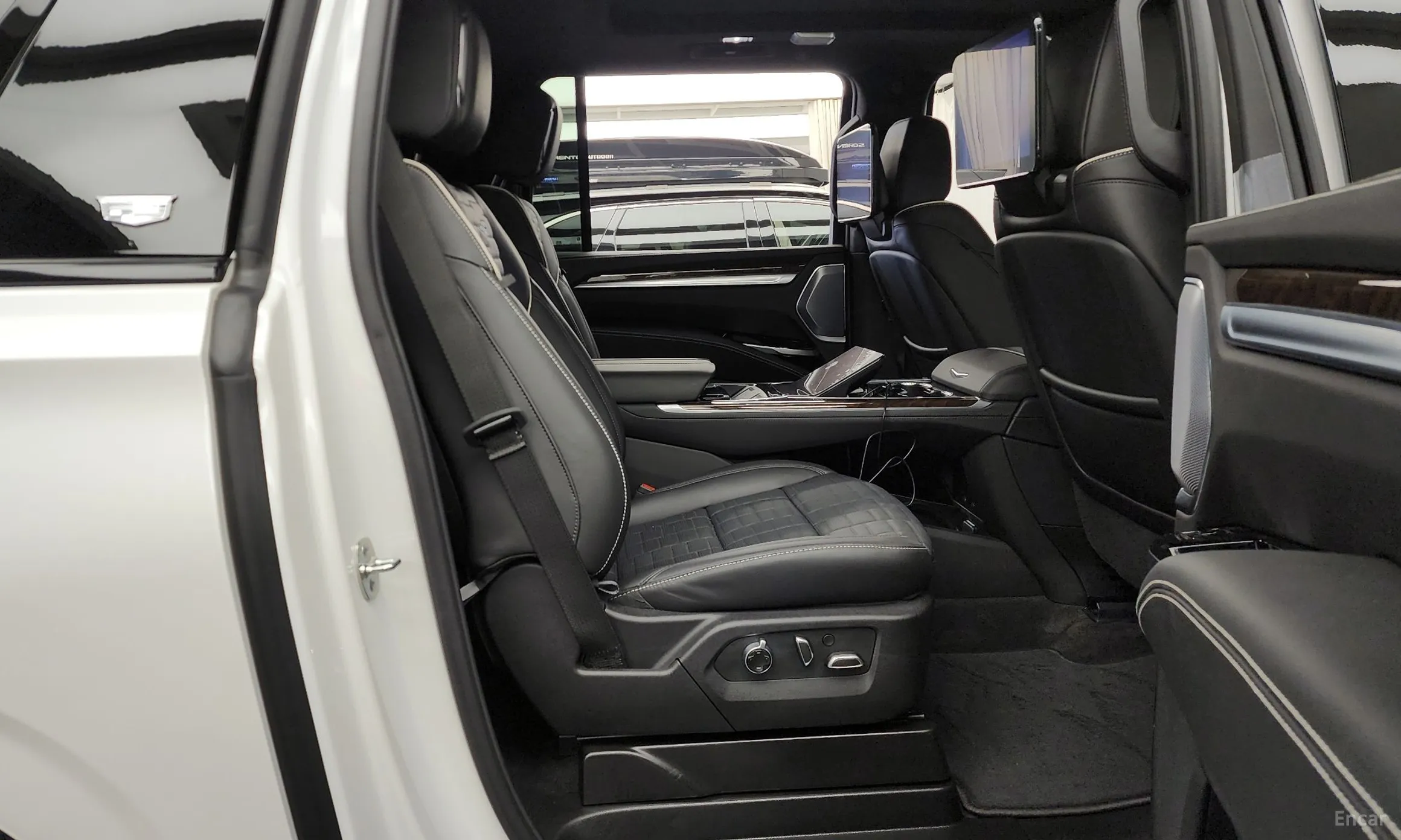 Cadillac Escalade 5th Generation превью 12