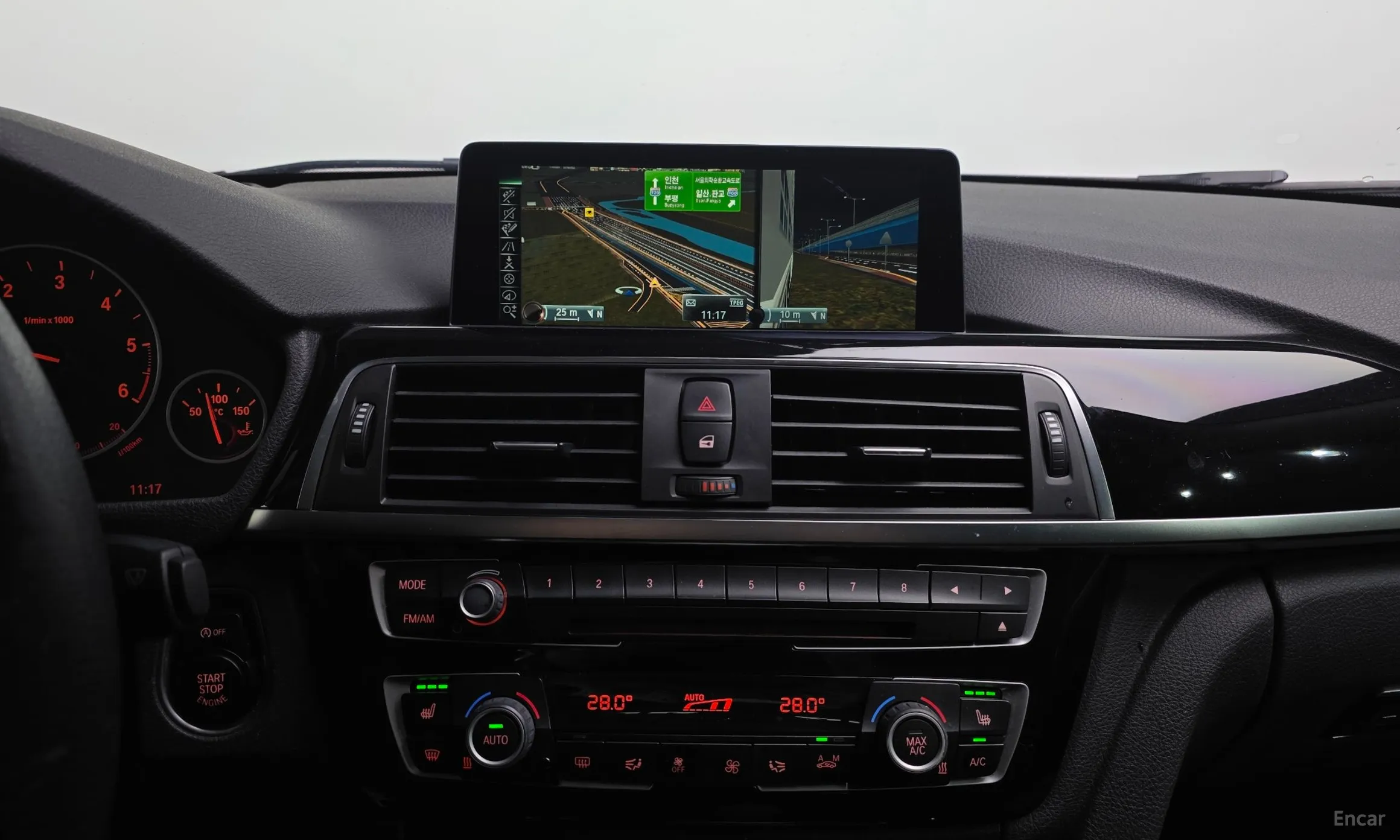 BMW 3 Series (F30) превью 14