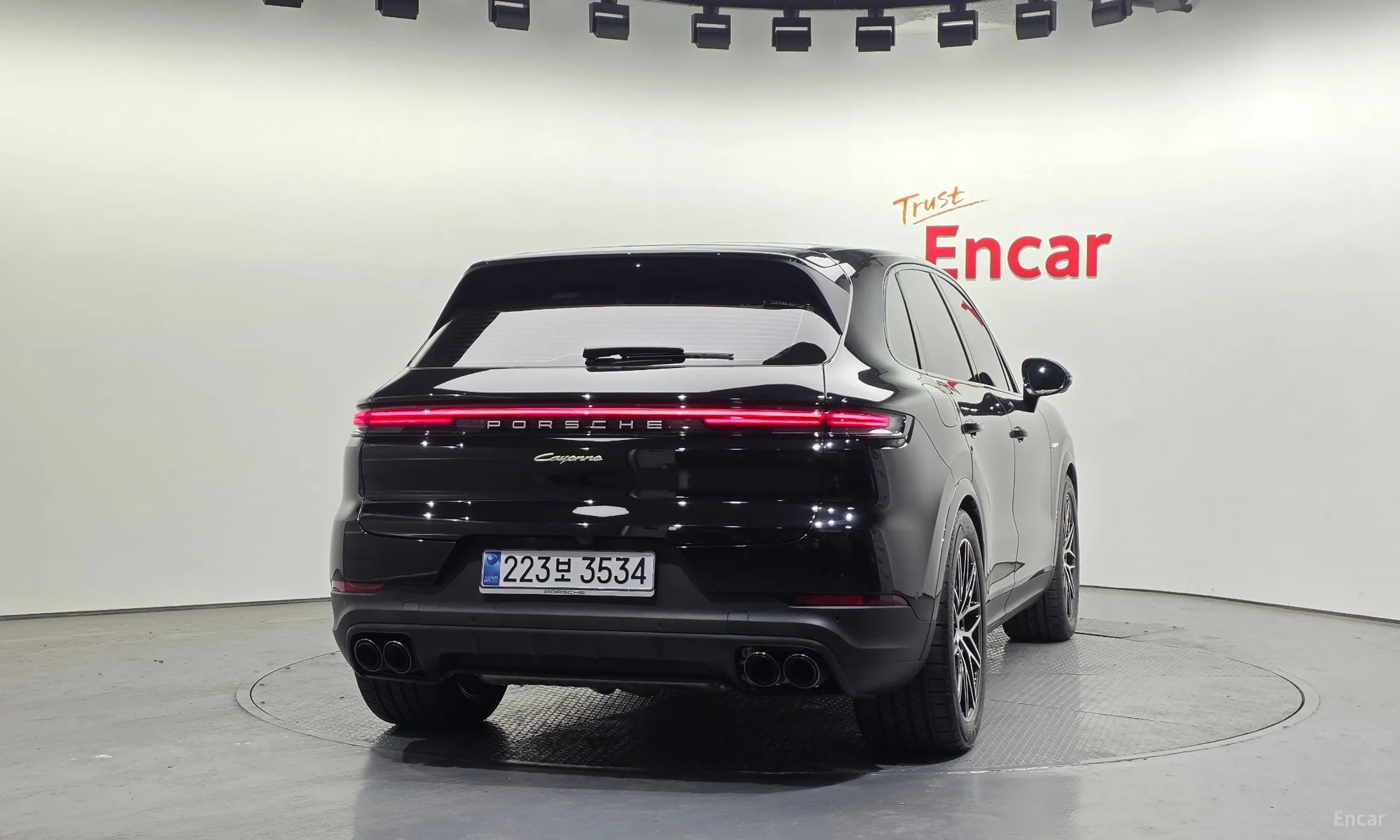 Porsche Cayenne (PO536) превью 4