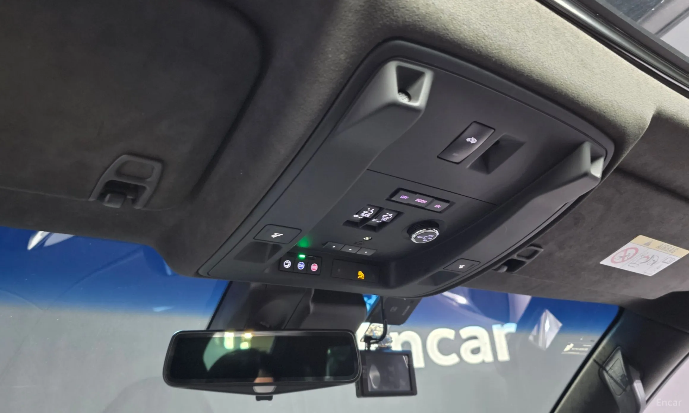 Cadillac Escalade превью 17