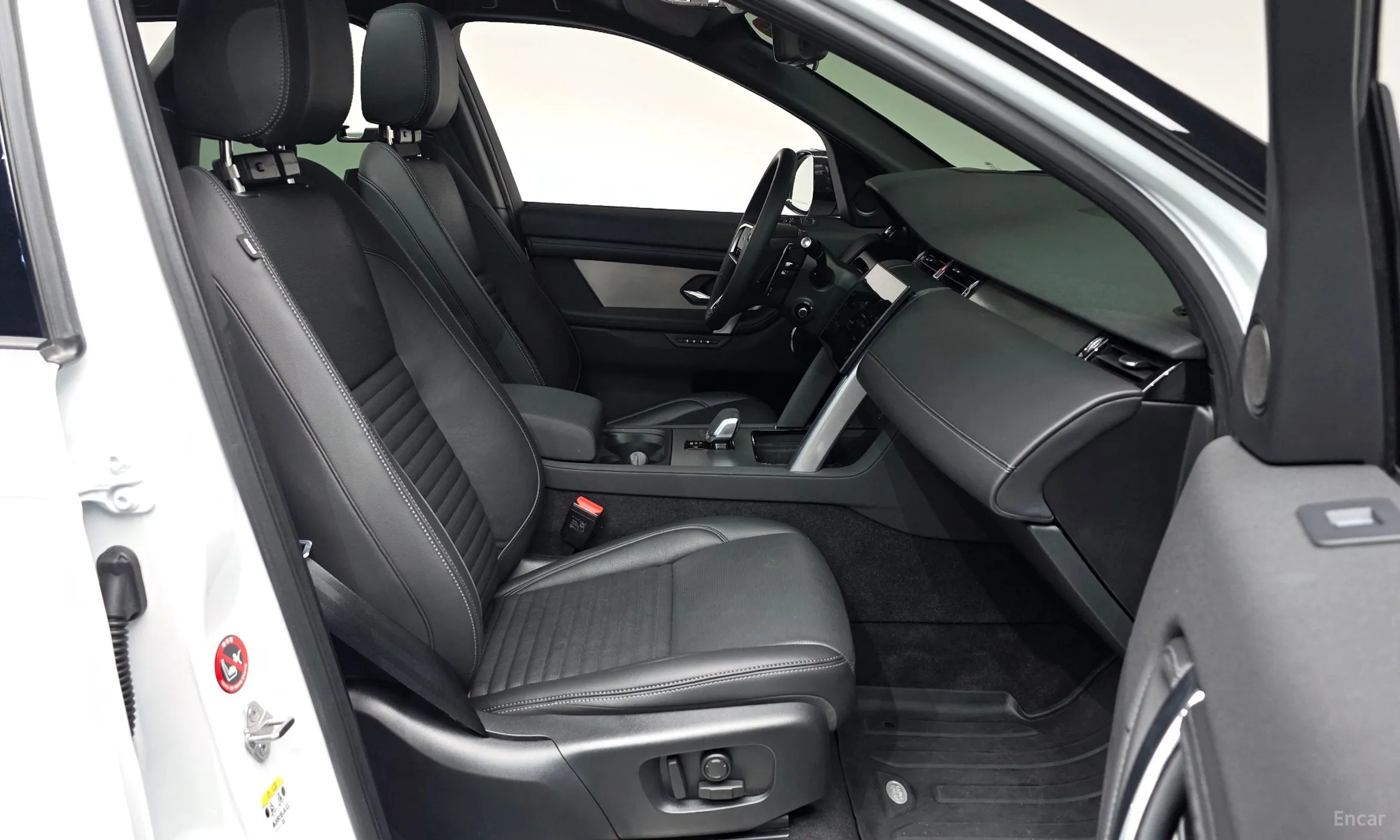 Land Rover Discovery Sports превью 10