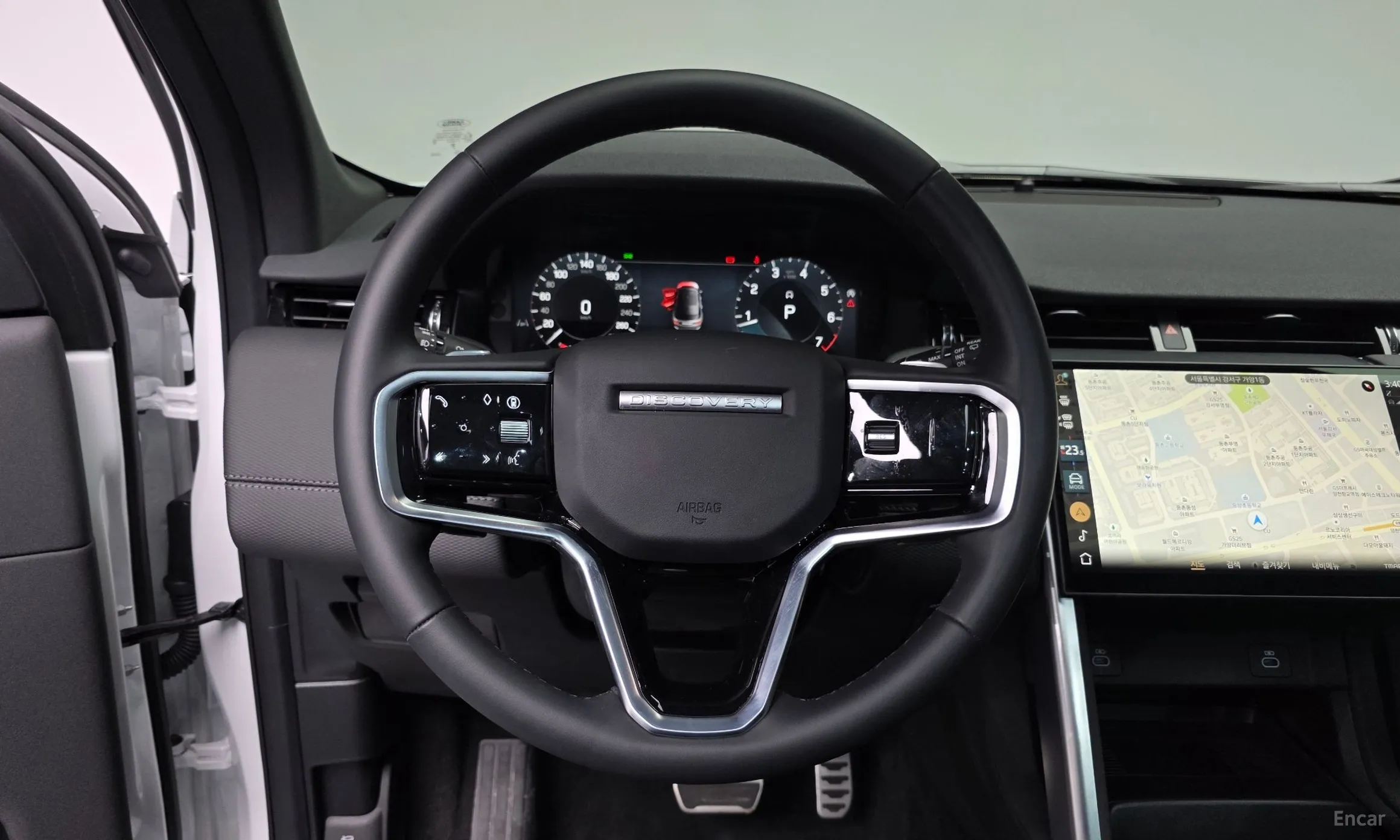 Land Rover Discovery Sports превью 14