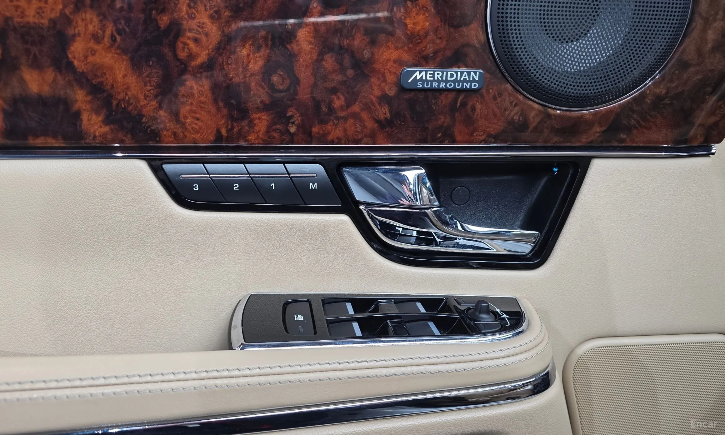Jaguar All New XJ превью 13
