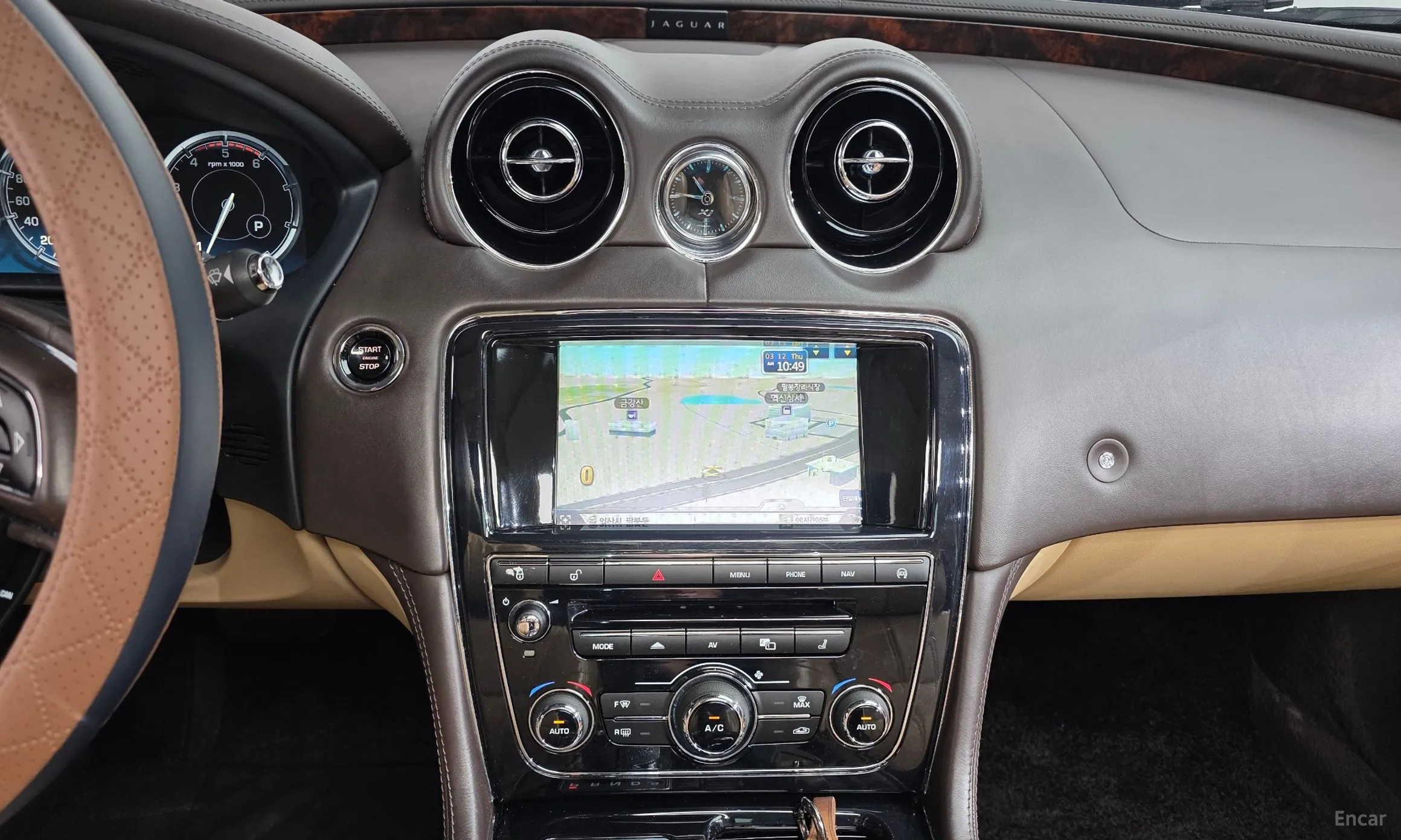 Jaguar All New XJ превью 15