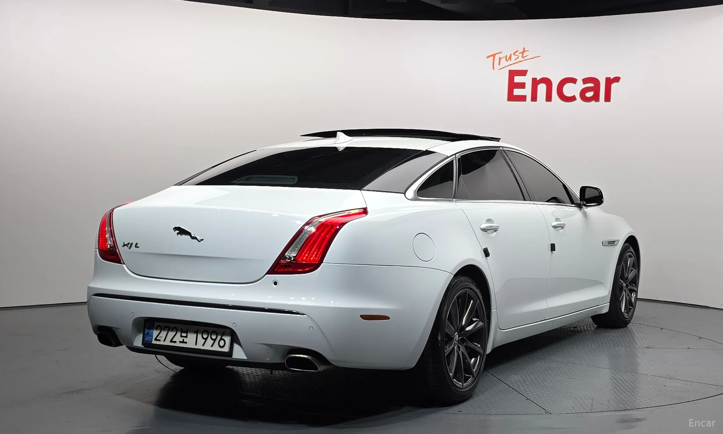 Jaguar All New XJ