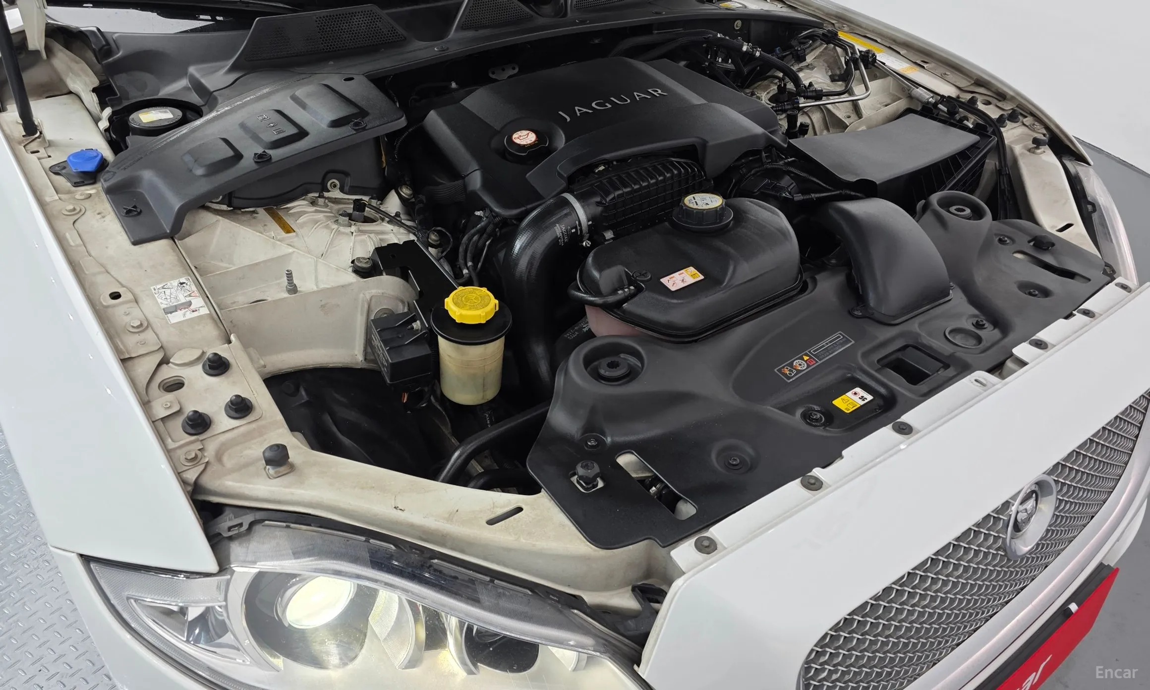 Jaguar All New XJ превью 6