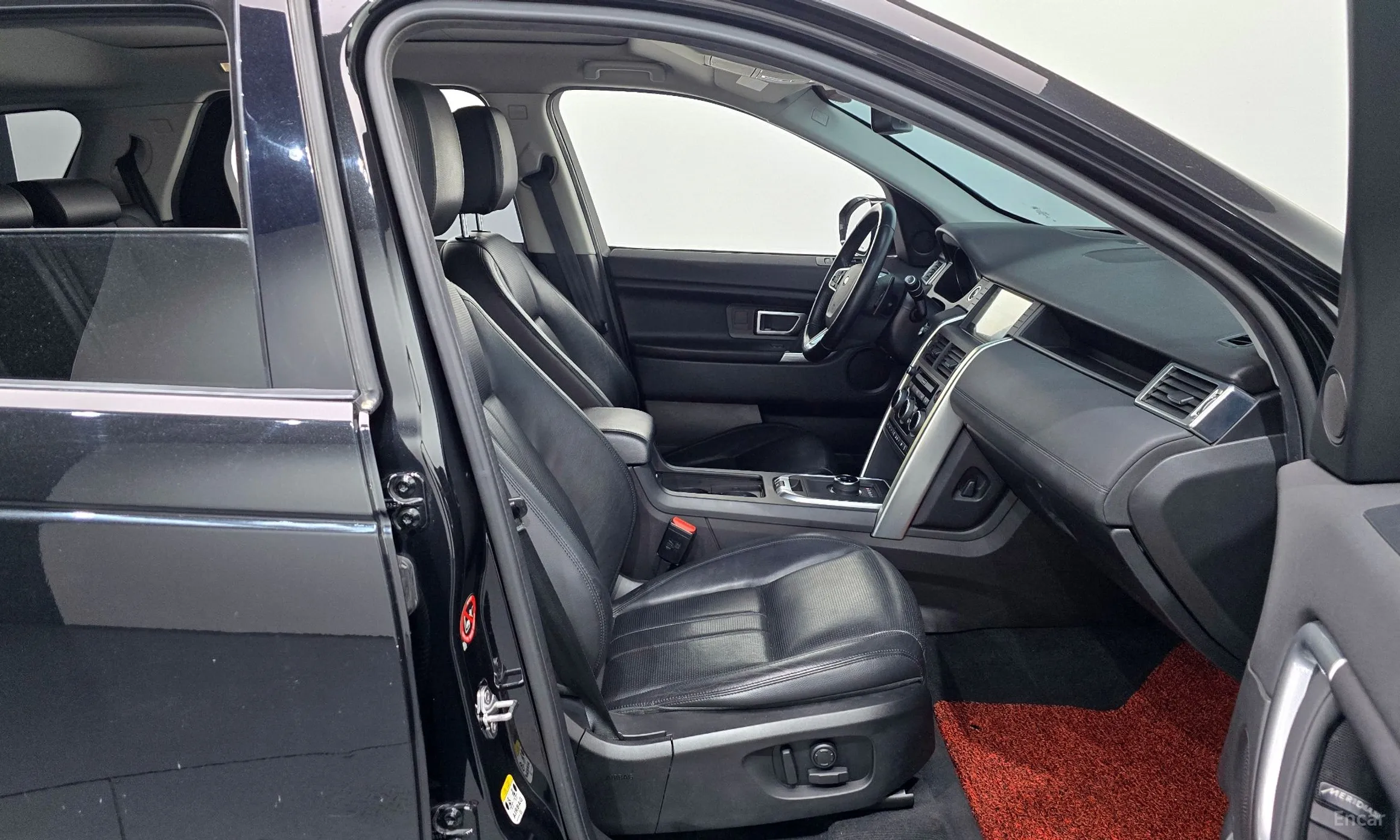 Land Rover Discovery Sports превью 11