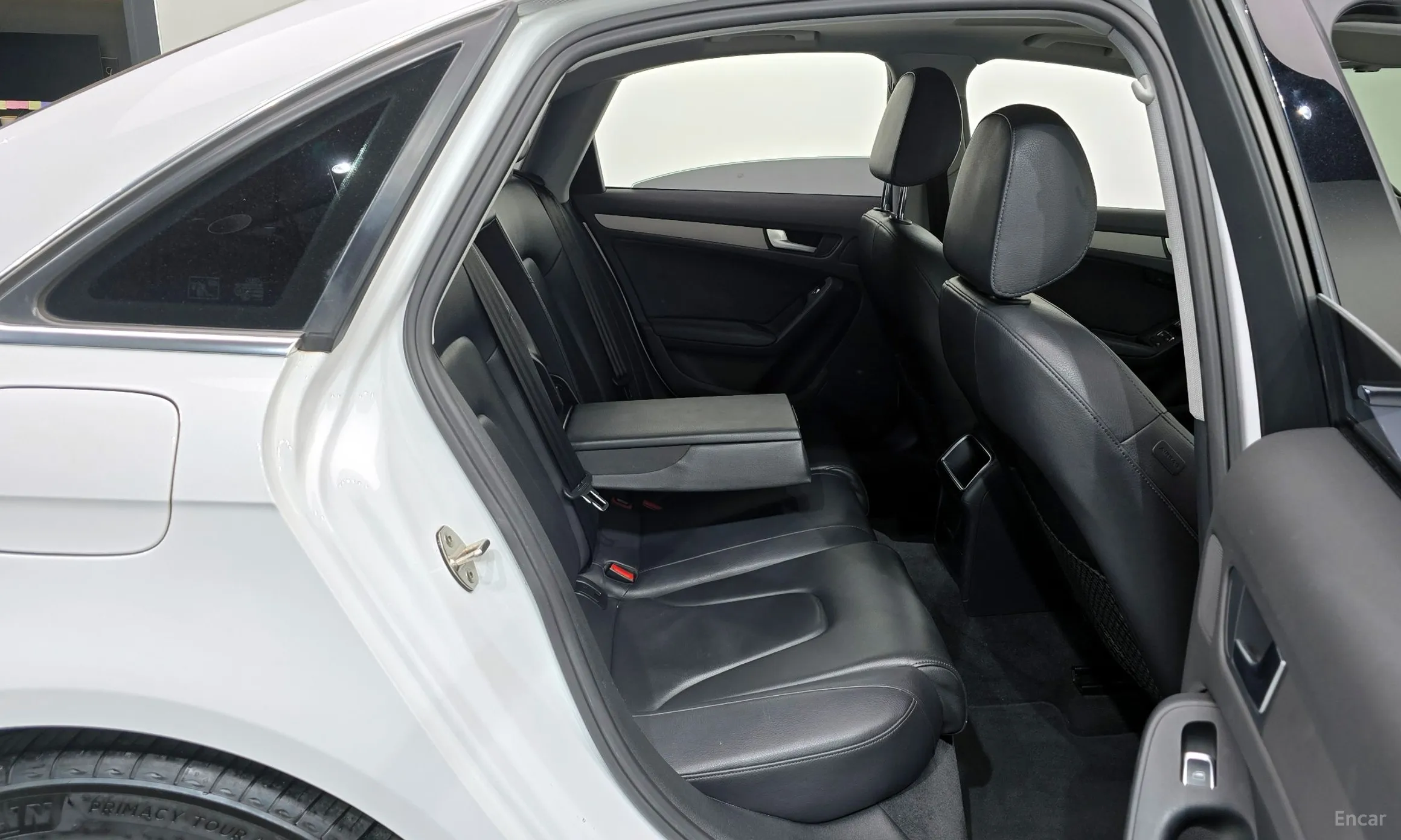 Audi New A4 превью 12