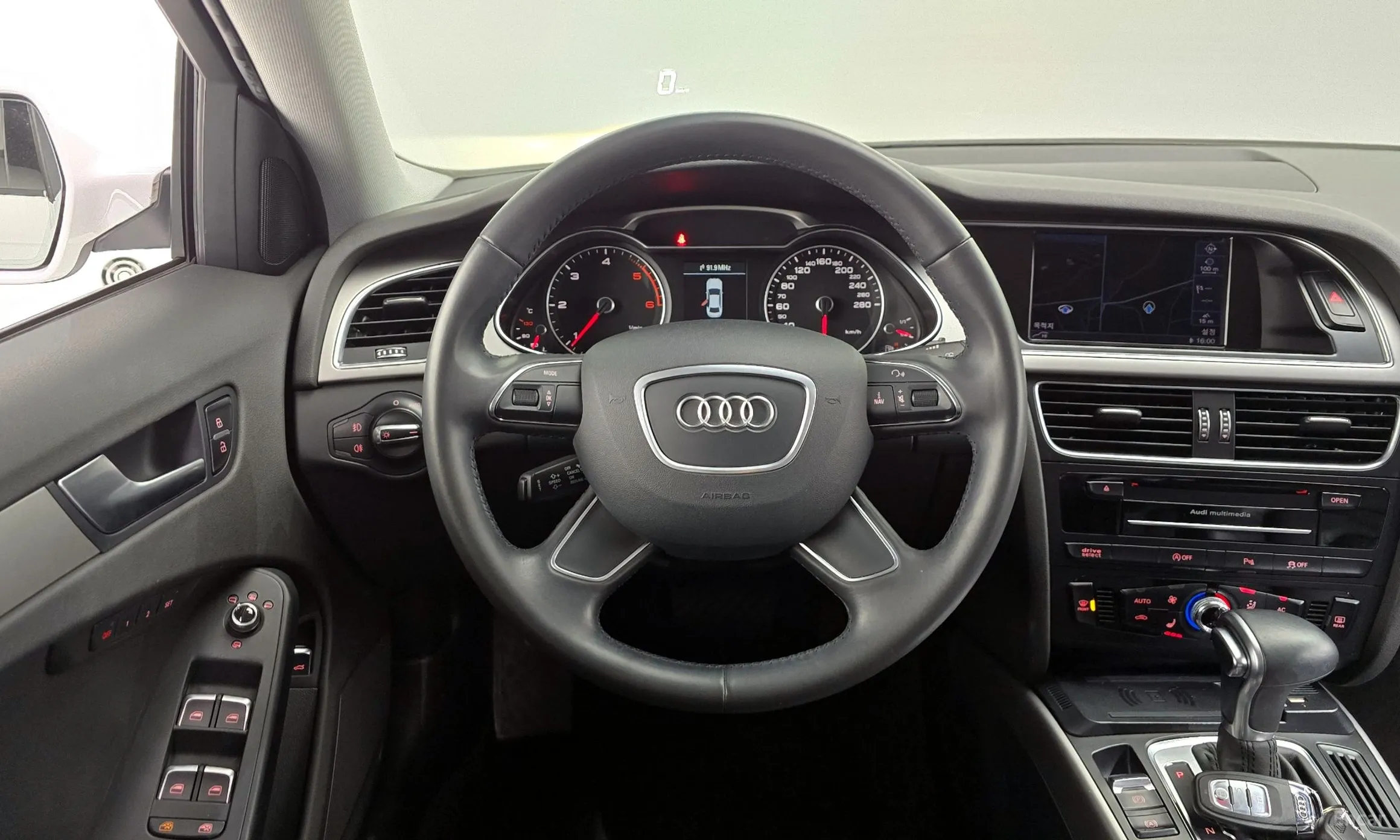 Audi New A4 превью 13