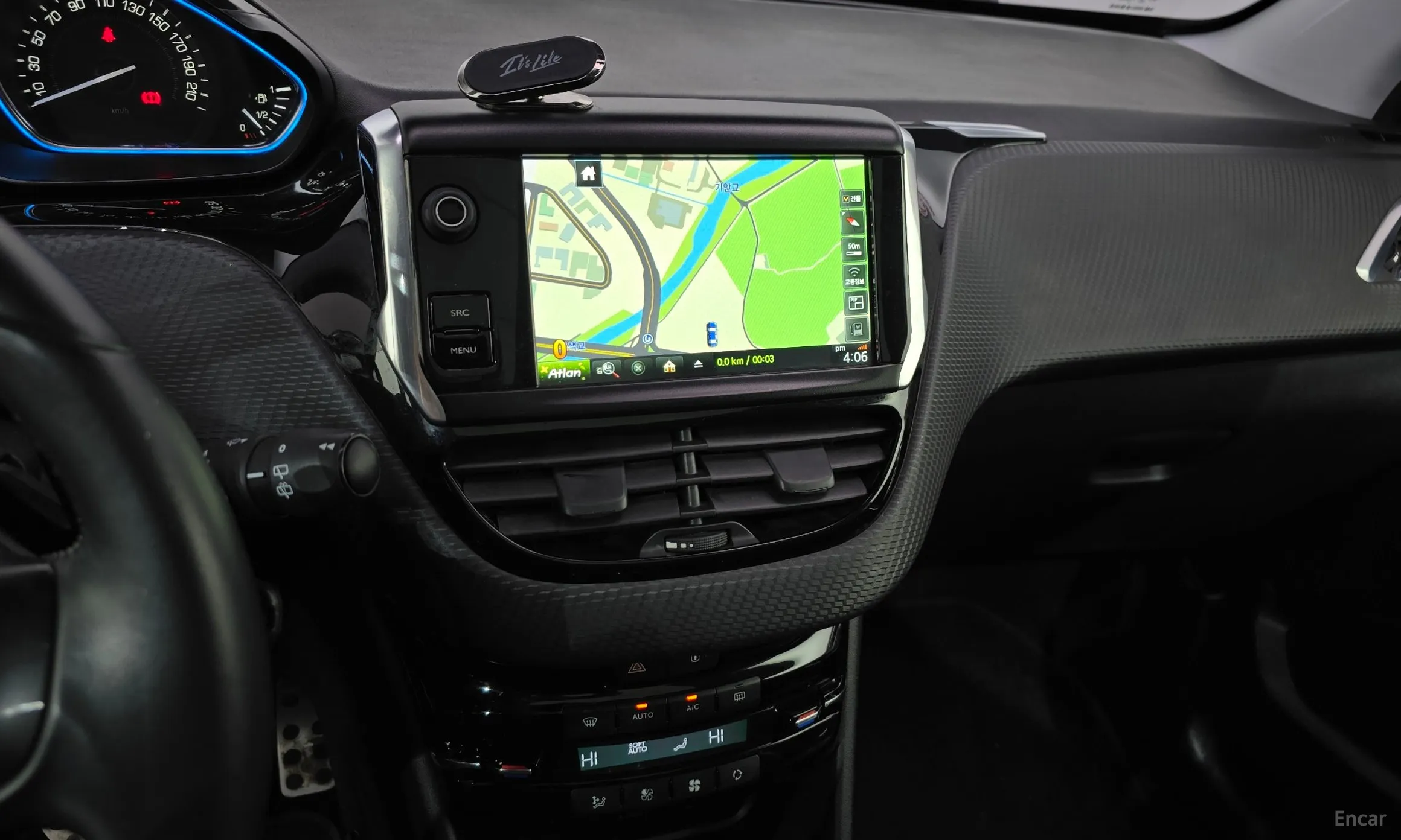 Peugeot 2008. превью 14