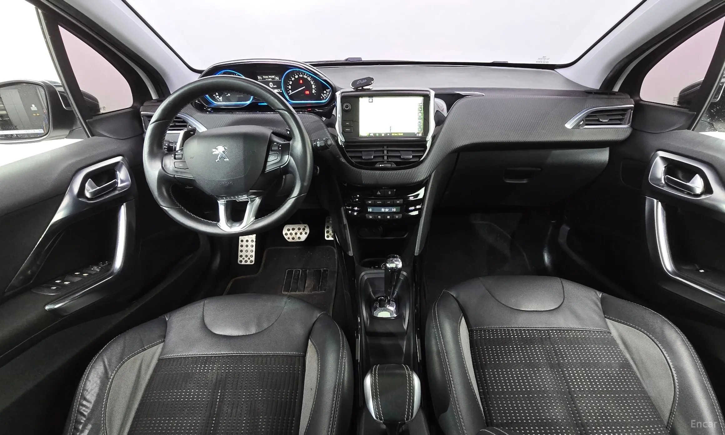 Peugeot 2008. превью 7