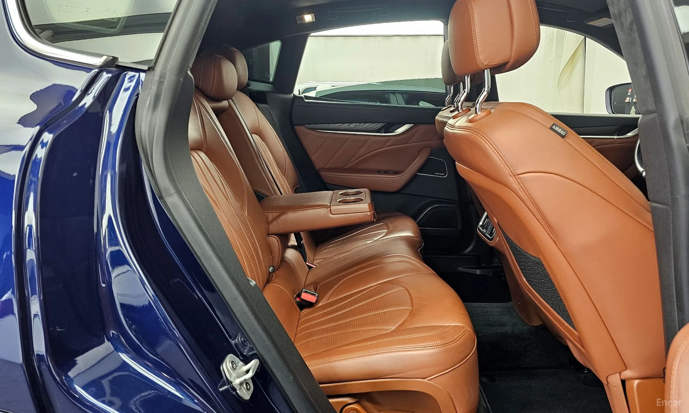 Maserati Levante превью 12
