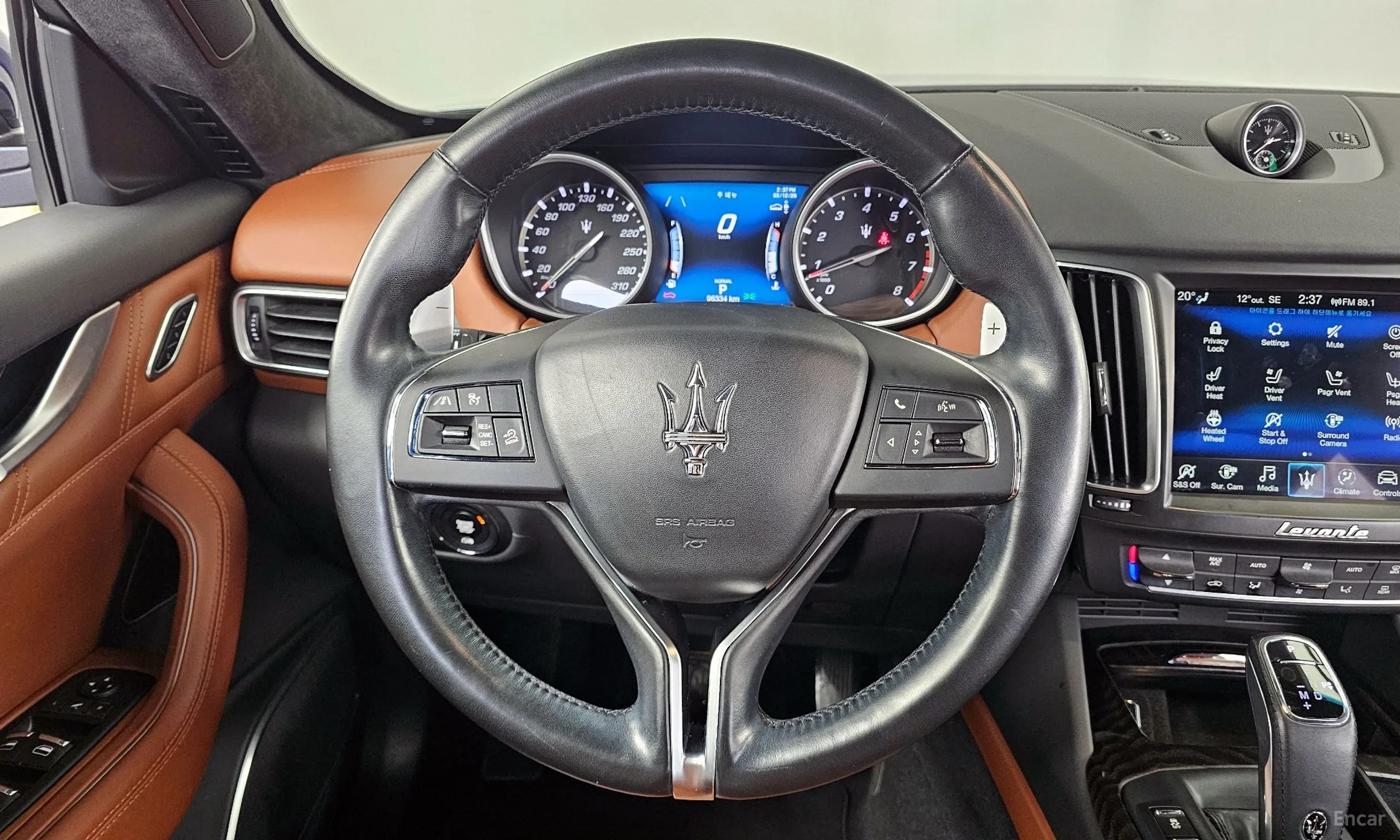 Maserati Levante превью 13