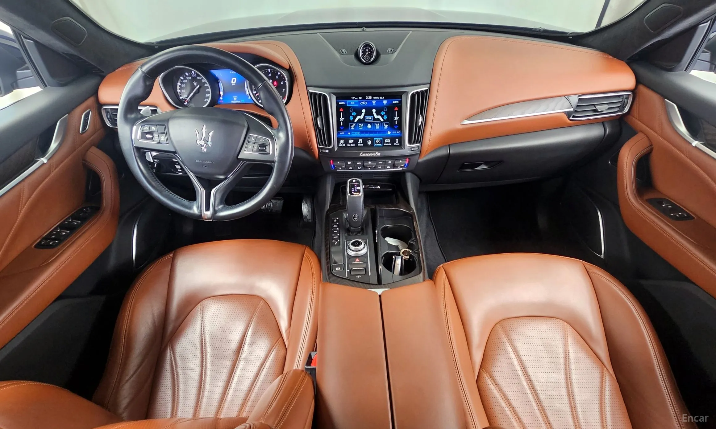Maserati Levante превью 7