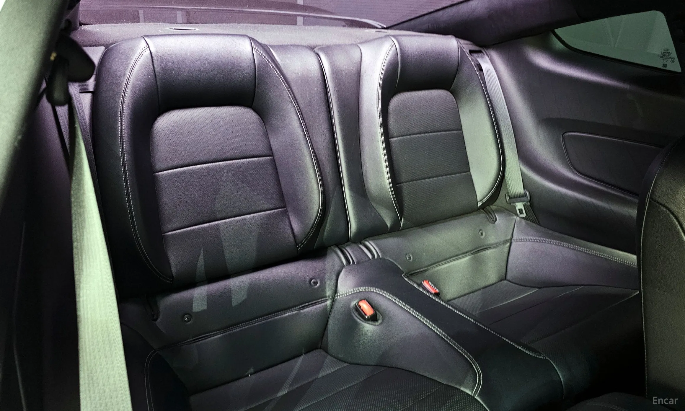 Ford Mustang превью 12